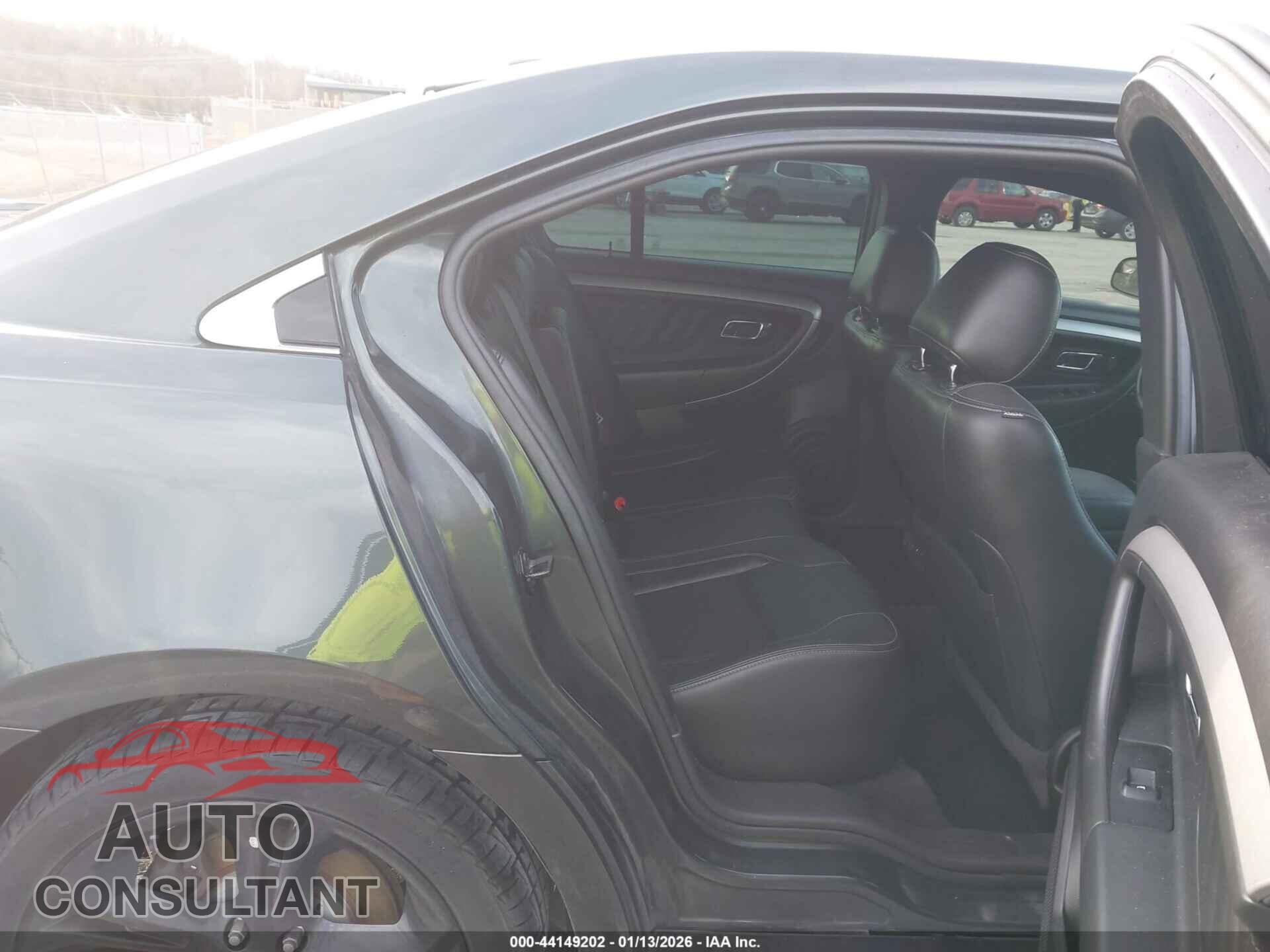 FORD TAURUS 2016 - 1FAHP2E89GG157283