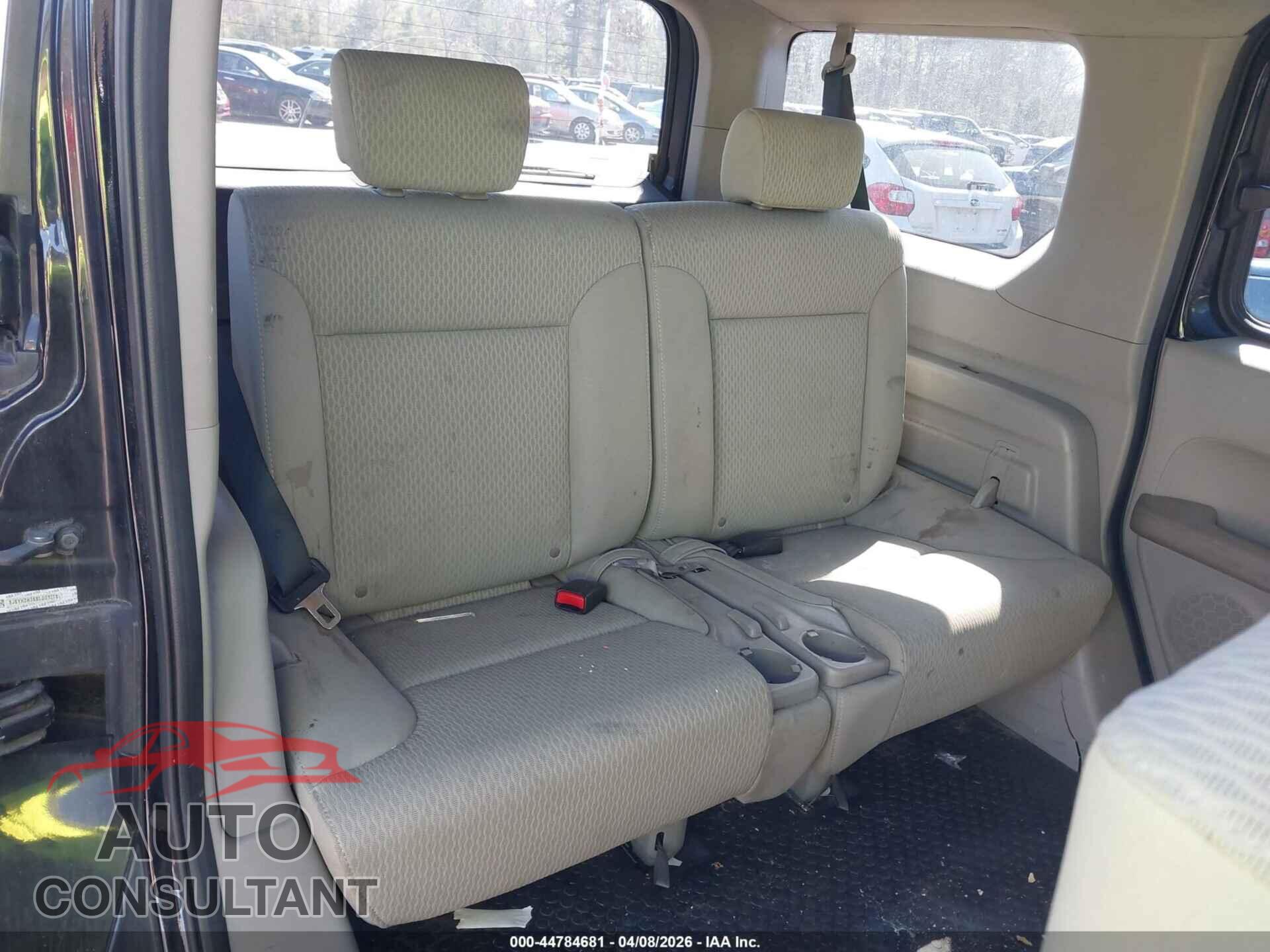 HONDA ELEMENT 2011 - 5J6YH2H36BL007178