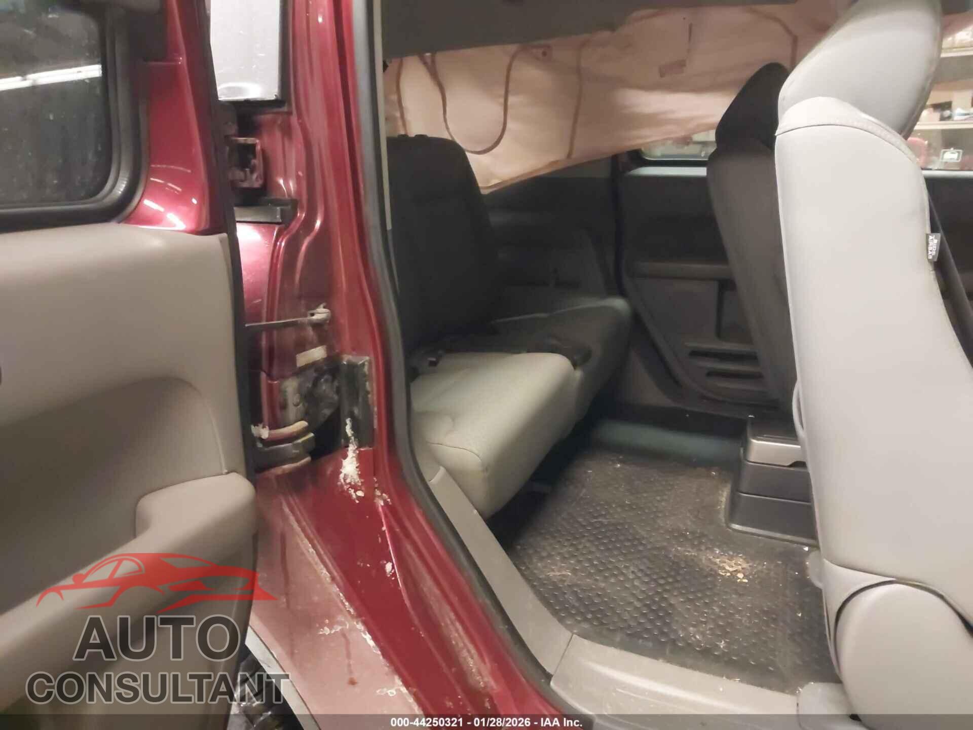 HONDA ELEMENT 2010 - 5J6YH2H74AL008637