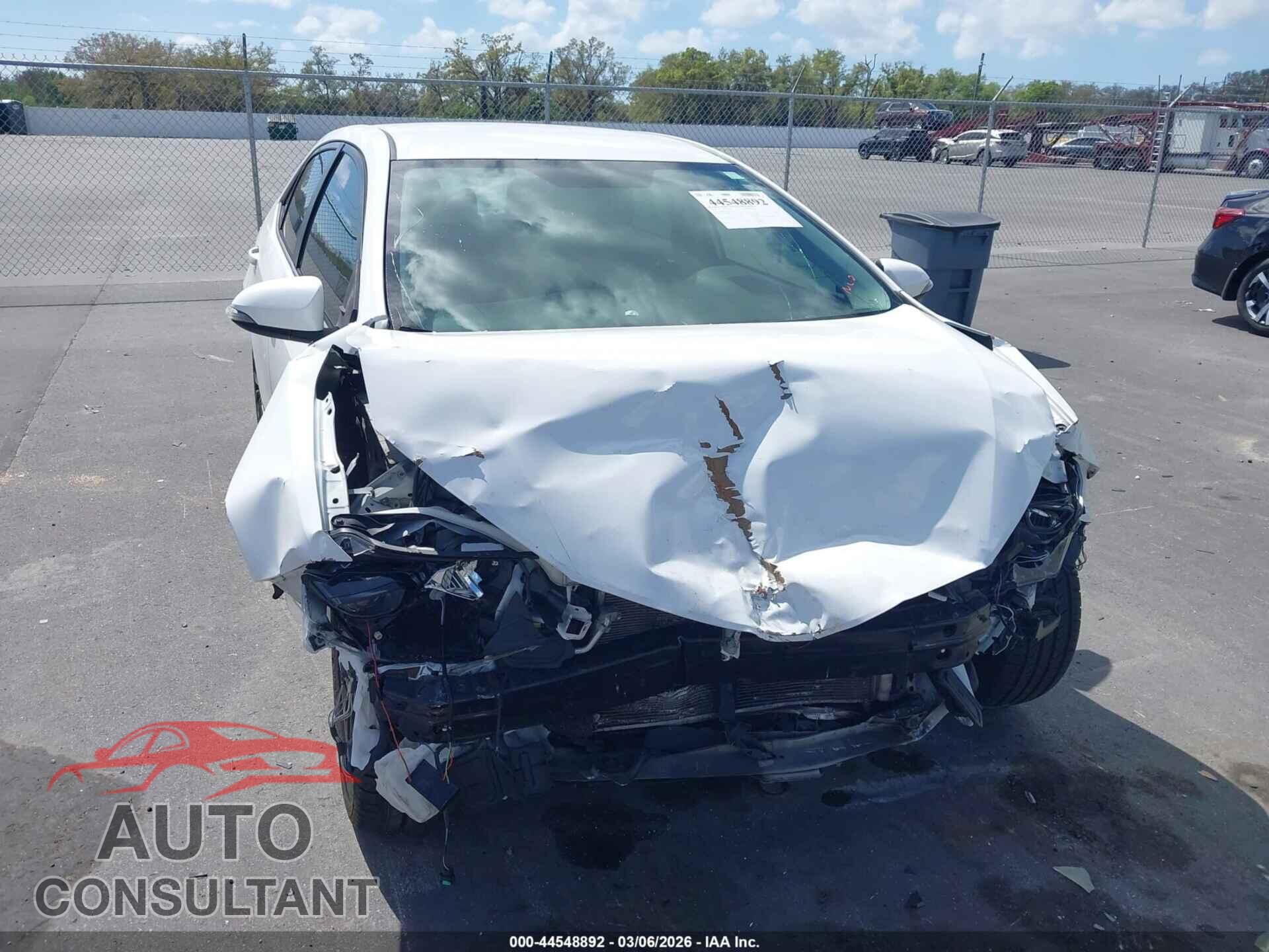 TOYOTA COROLLA 2015 - 2T1BURHE6FC467570
