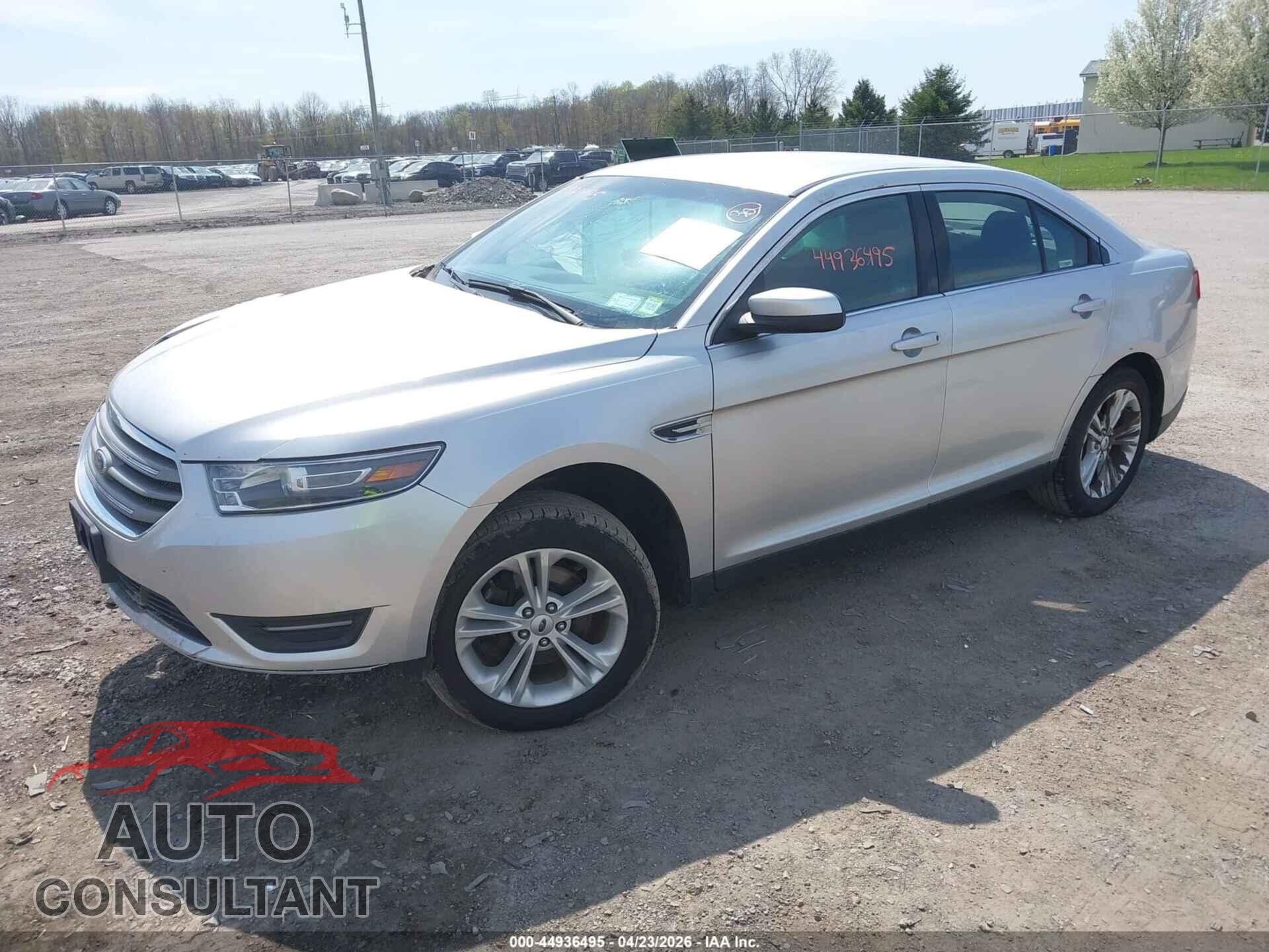 FORD TAURUS 2017 - 1FAHP2E86HG144413