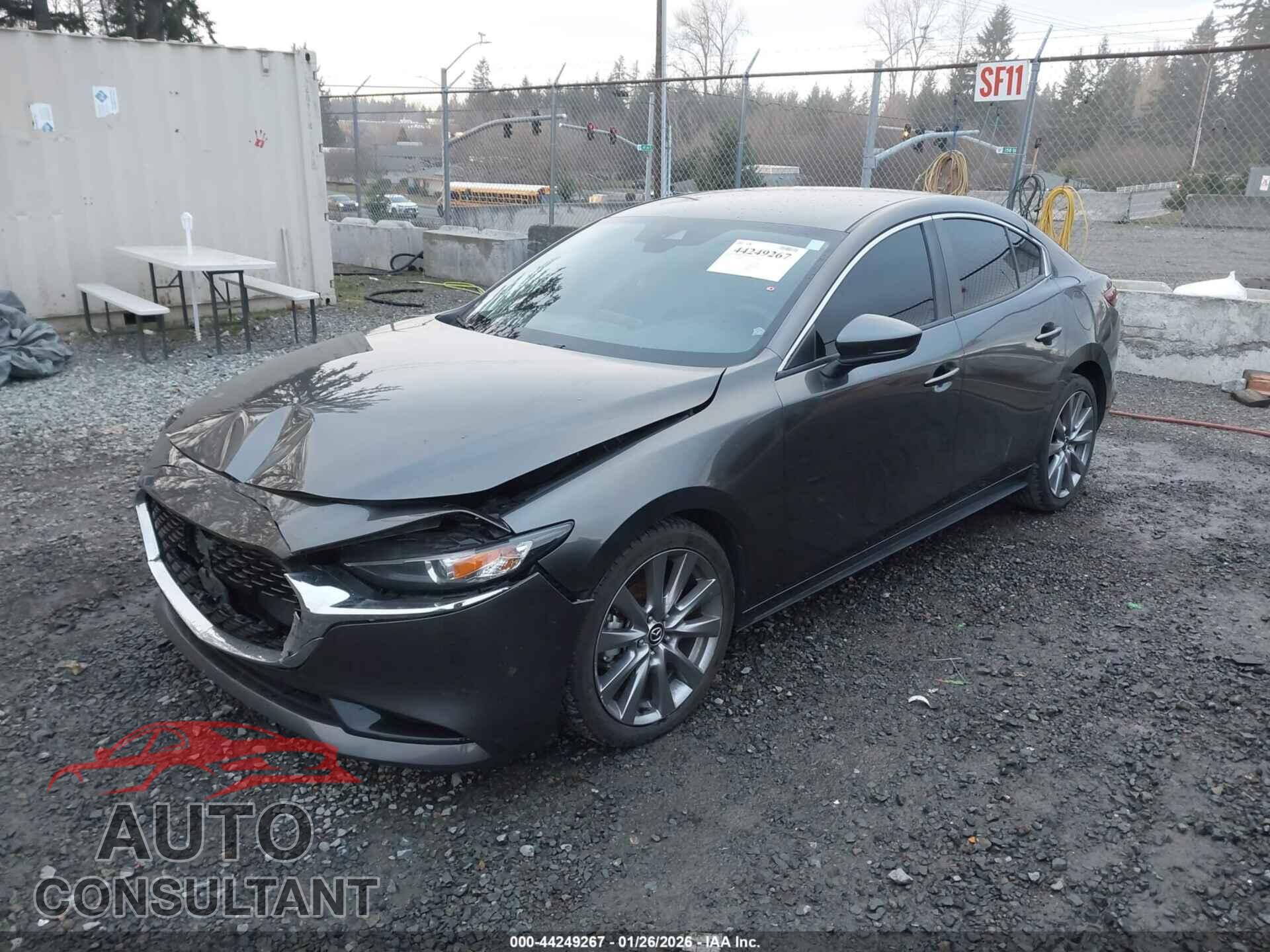 MAZDA MAZDA3 2019 - JM1BPACL2K1109430