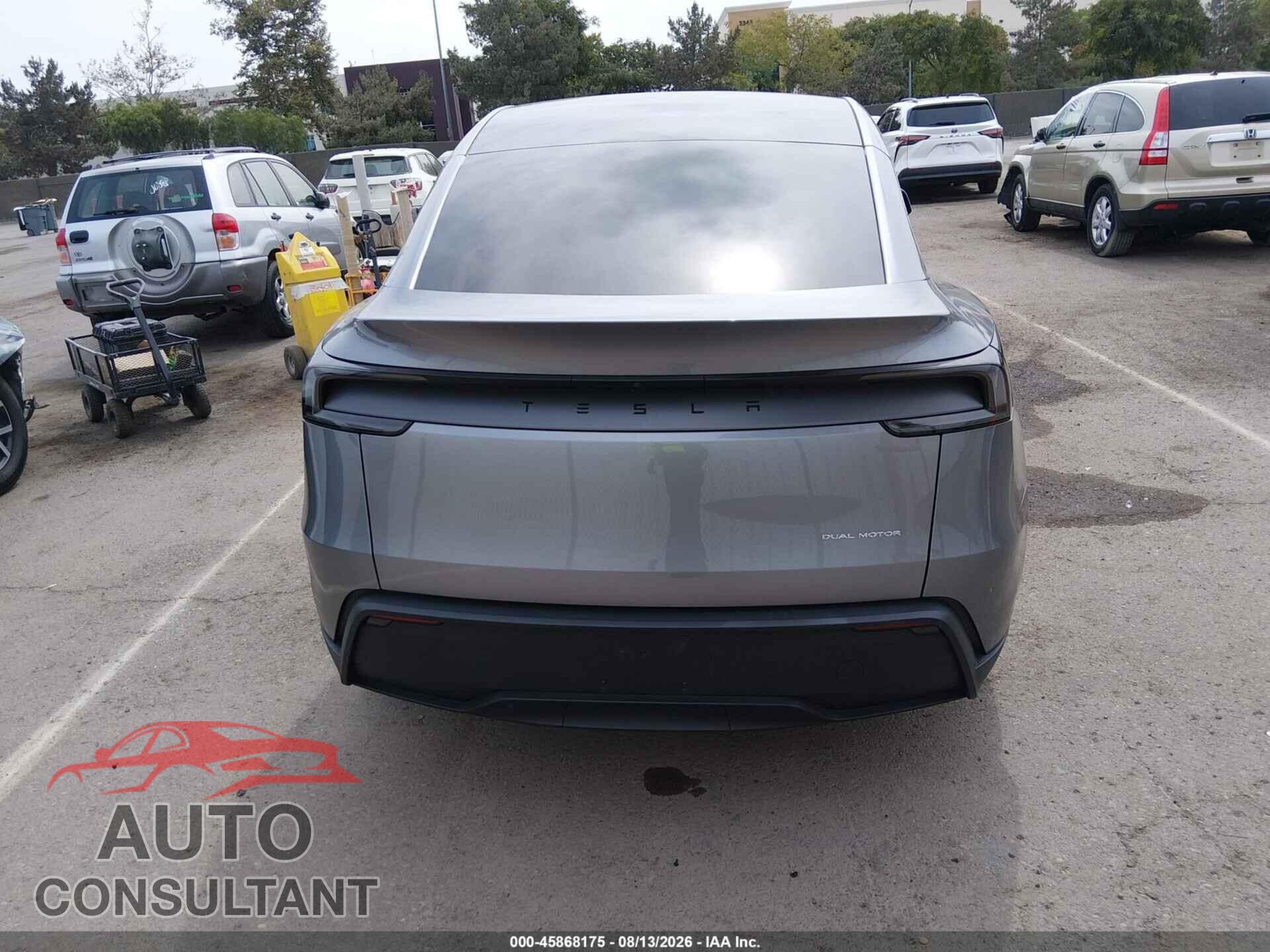 TESLA MODEL Y 2026 - 7SAYGDEE0TF450220