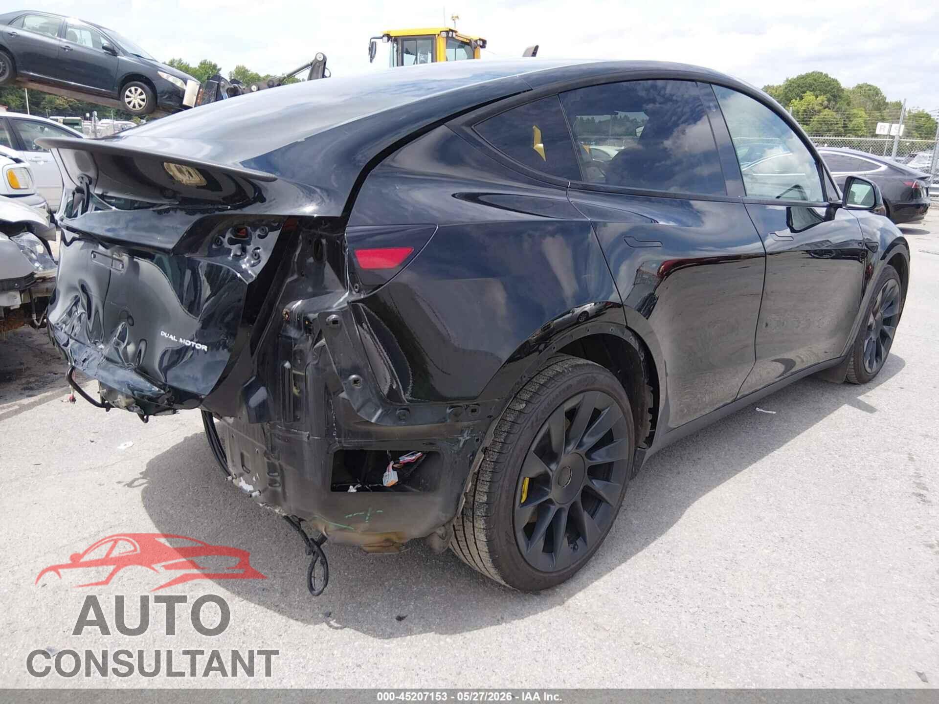 TESLA MODEL Y 2021 - 5YJYGDEEXMF139036