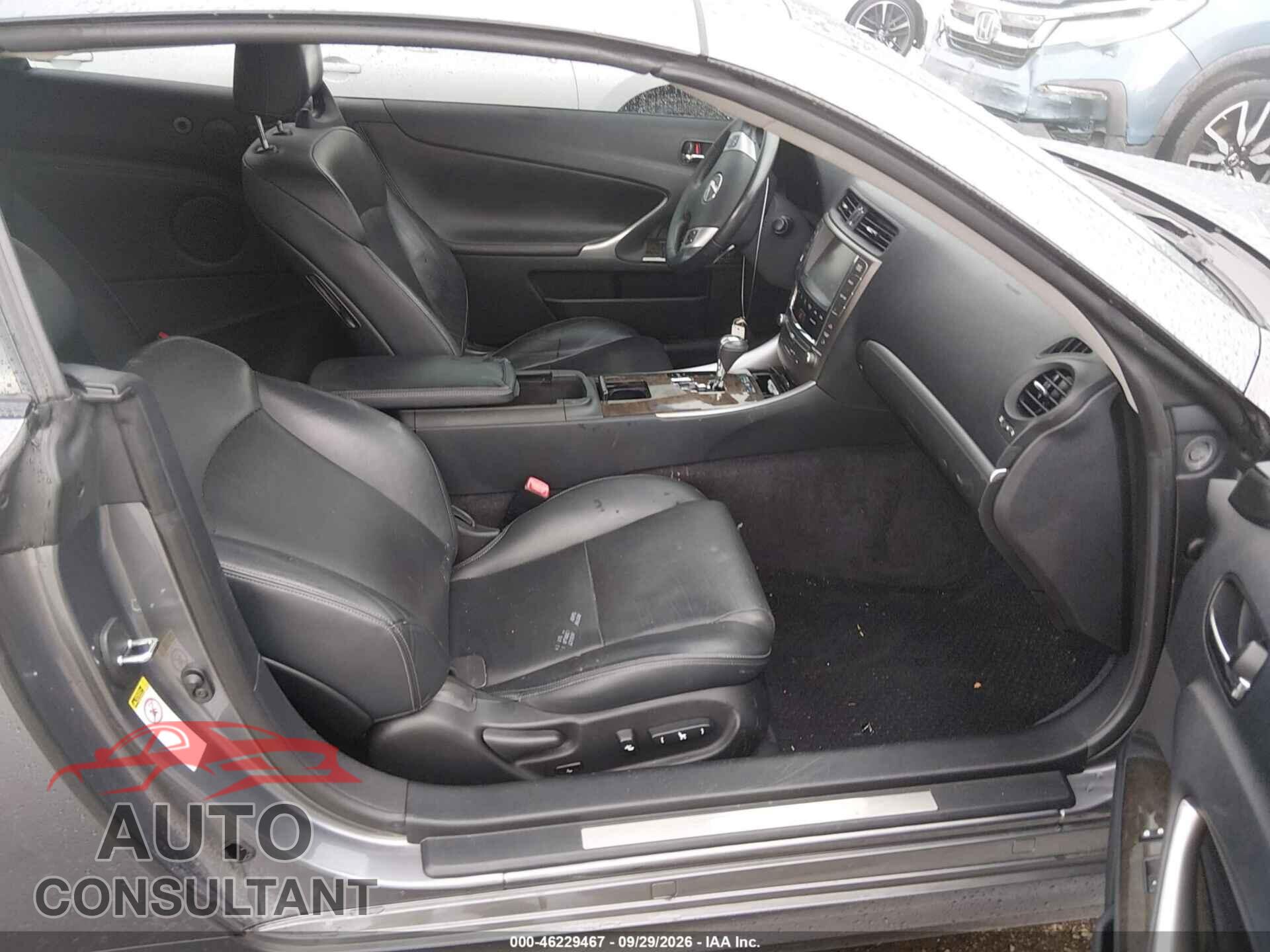LEXUS IS 250C 2015 - JTHFF2C23F2532923