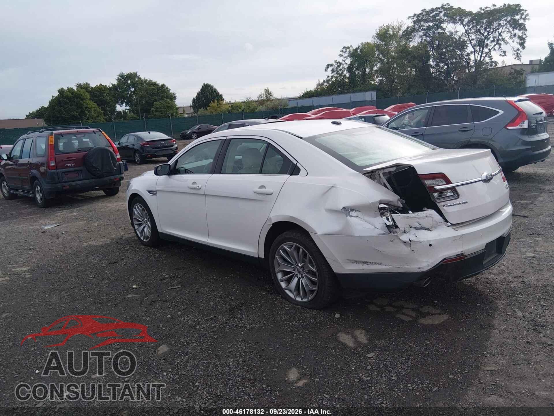 FORD TAURUS 2016 - 1FAHP2F82GG150075