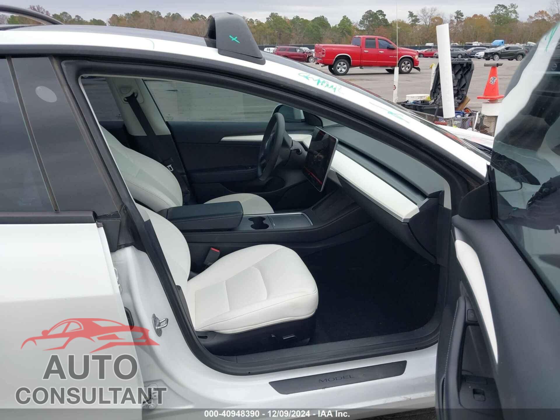 TESLA MODEL 3 2022 - 5YJ3E1EB3NF356854