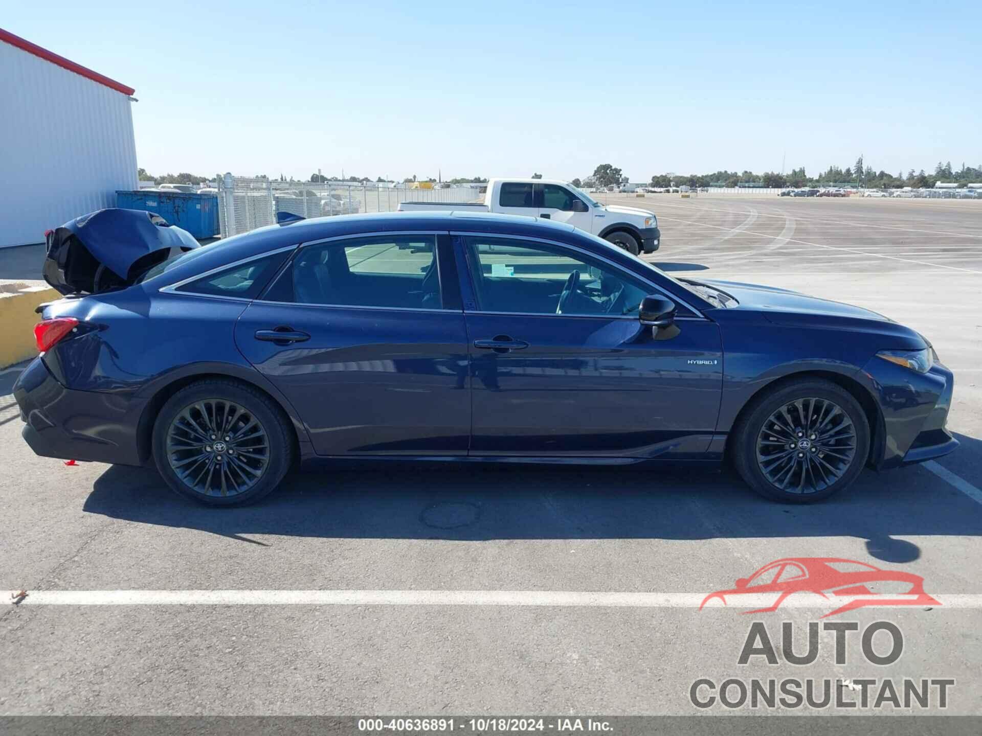 TOYOTA AVALON HYBRID 2019 - 4T1B21FB5KU008815