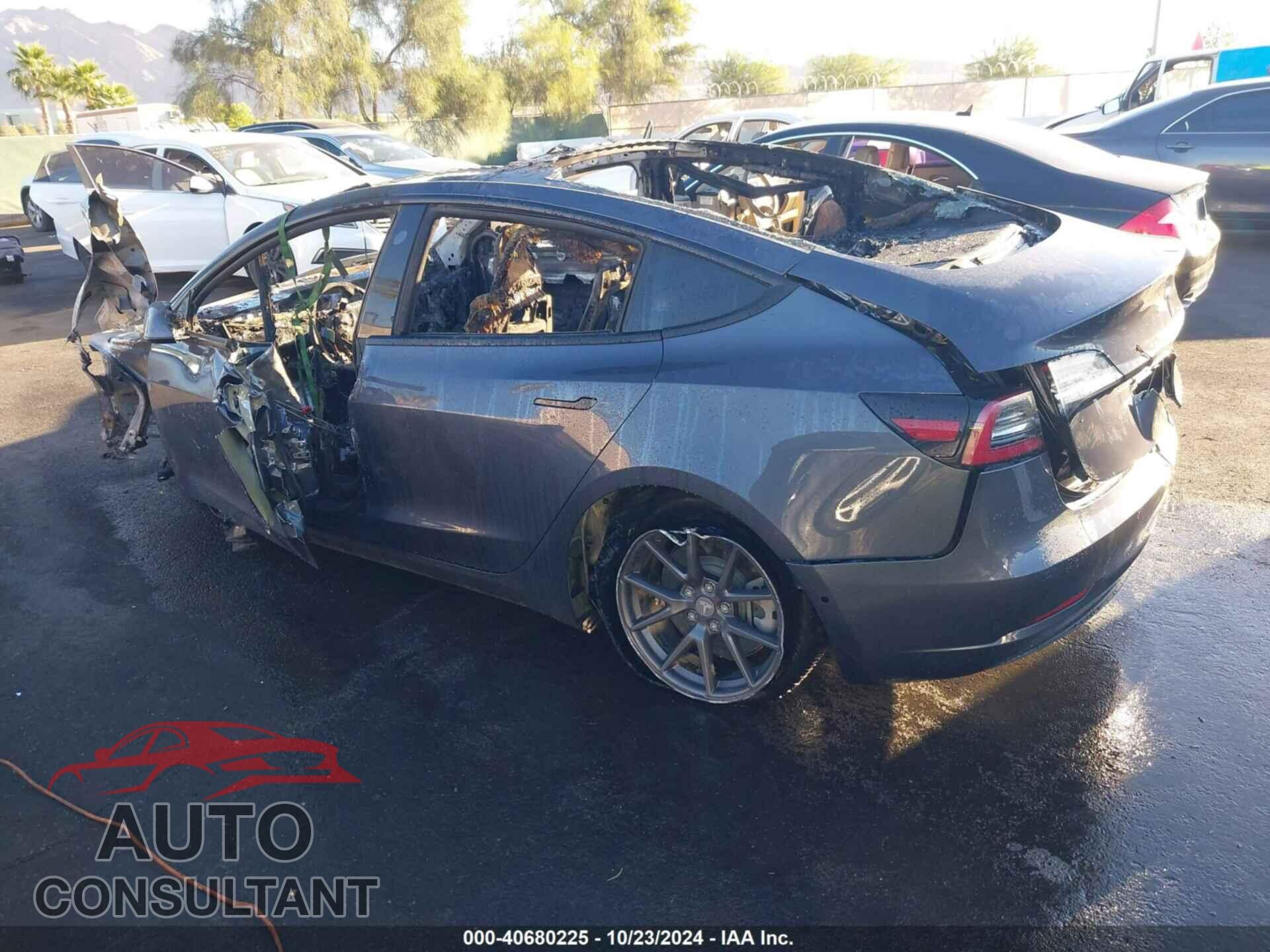TESLA MODEL 3 2021 - 5YJ3E1EA7MF051704