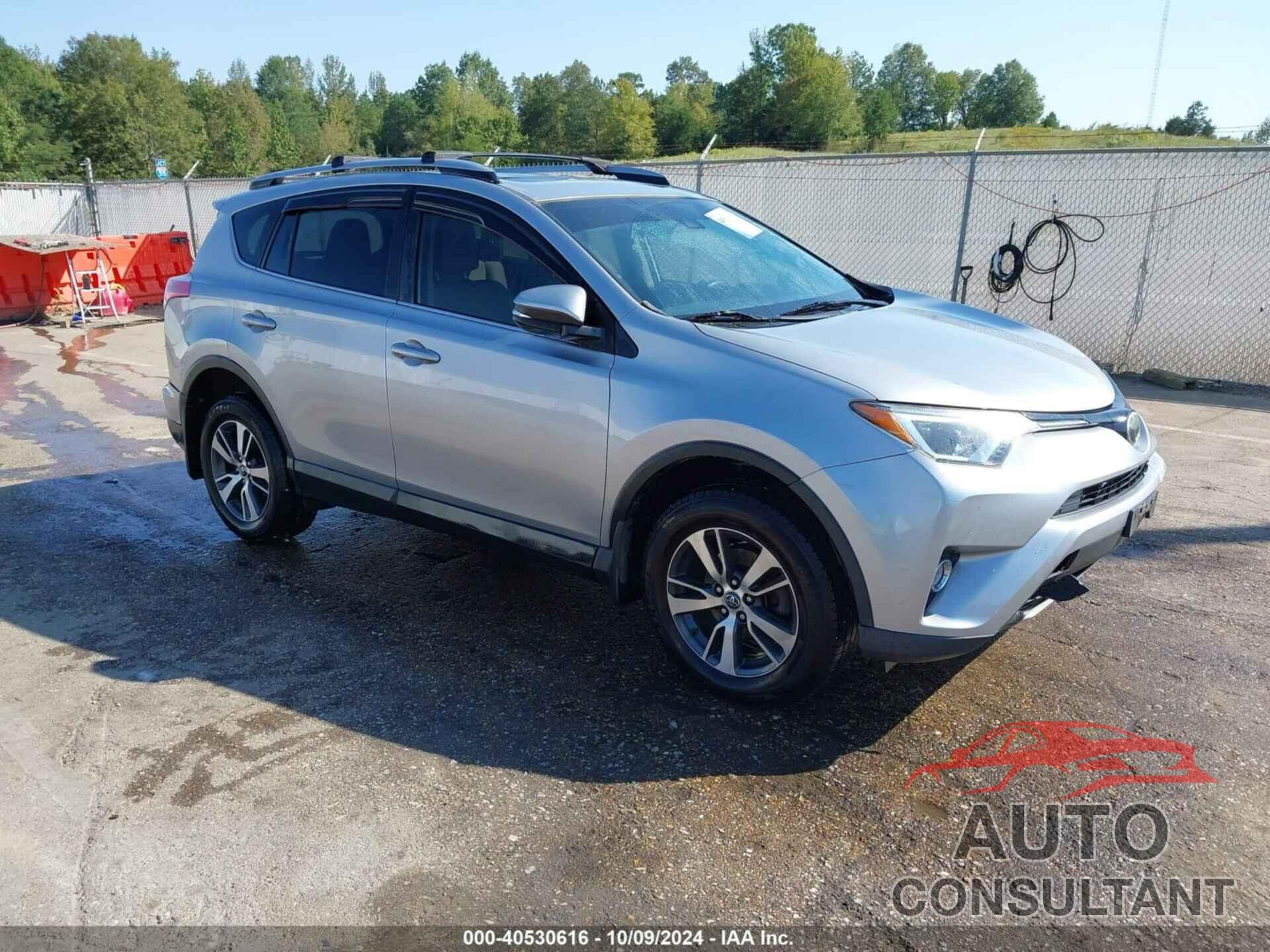 TOYOTA RAV4 2018 - JTMRFREV8JJ223624