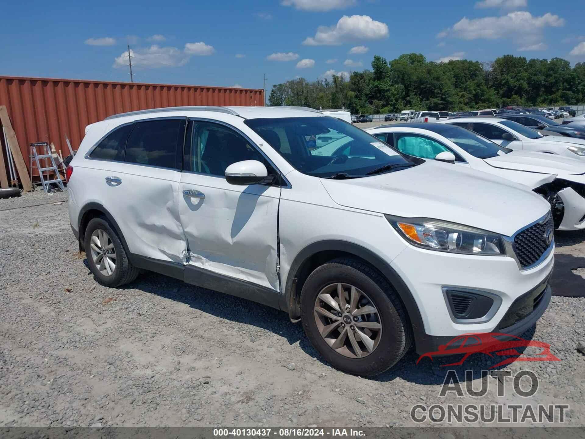KIA SORENTO 2017 - 5XYPG4A34HG210245