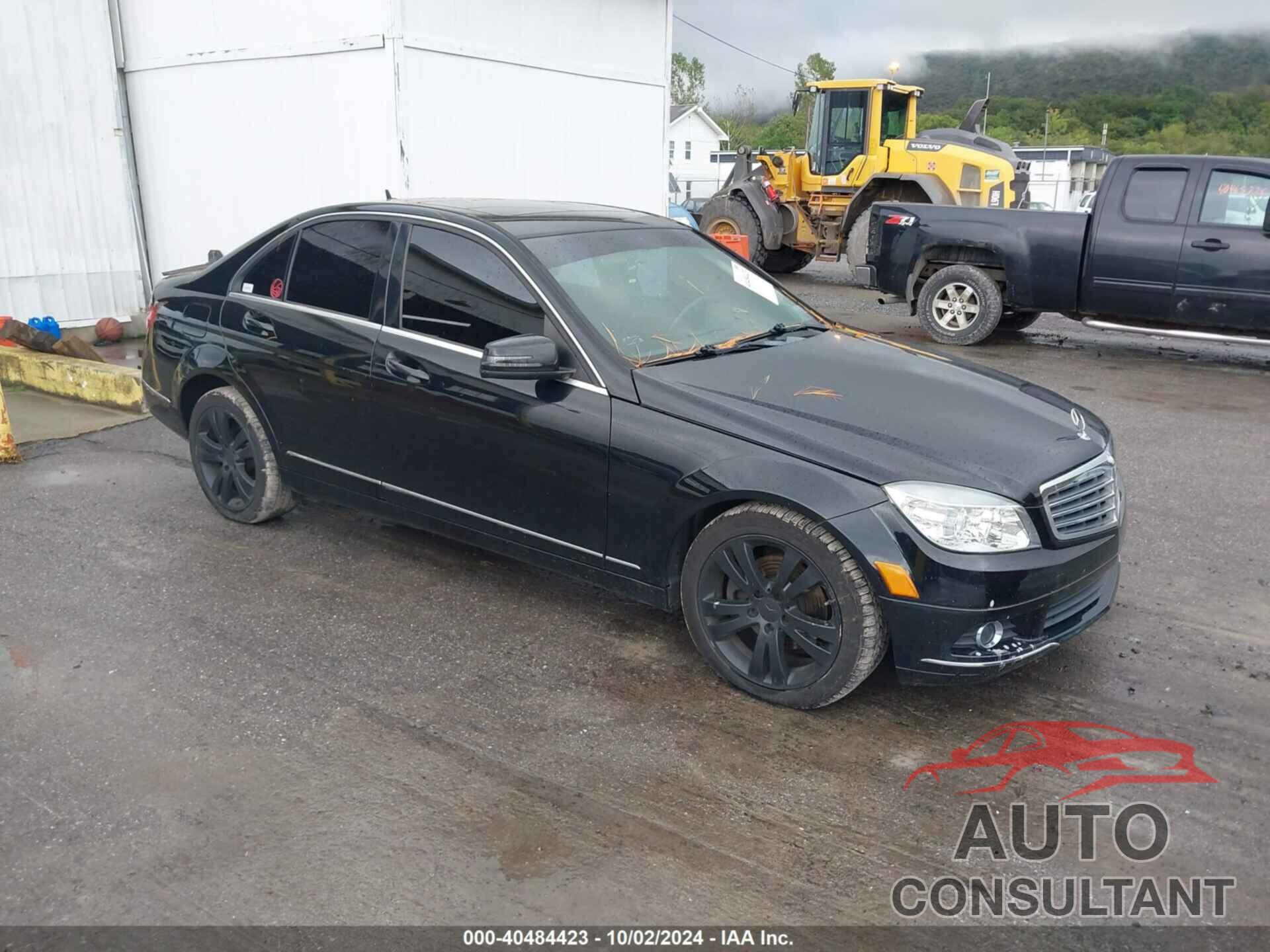 MERCEDES-BENZ C 300 2011 - WDDGF8BB8BR165521