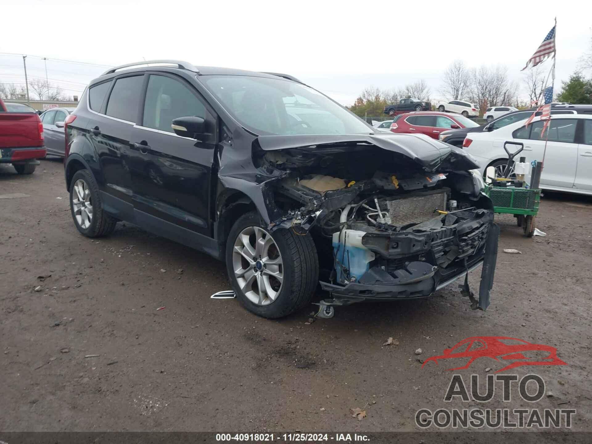 FORD ESCAPE 2015 - 1FMCU9J95FUC59406