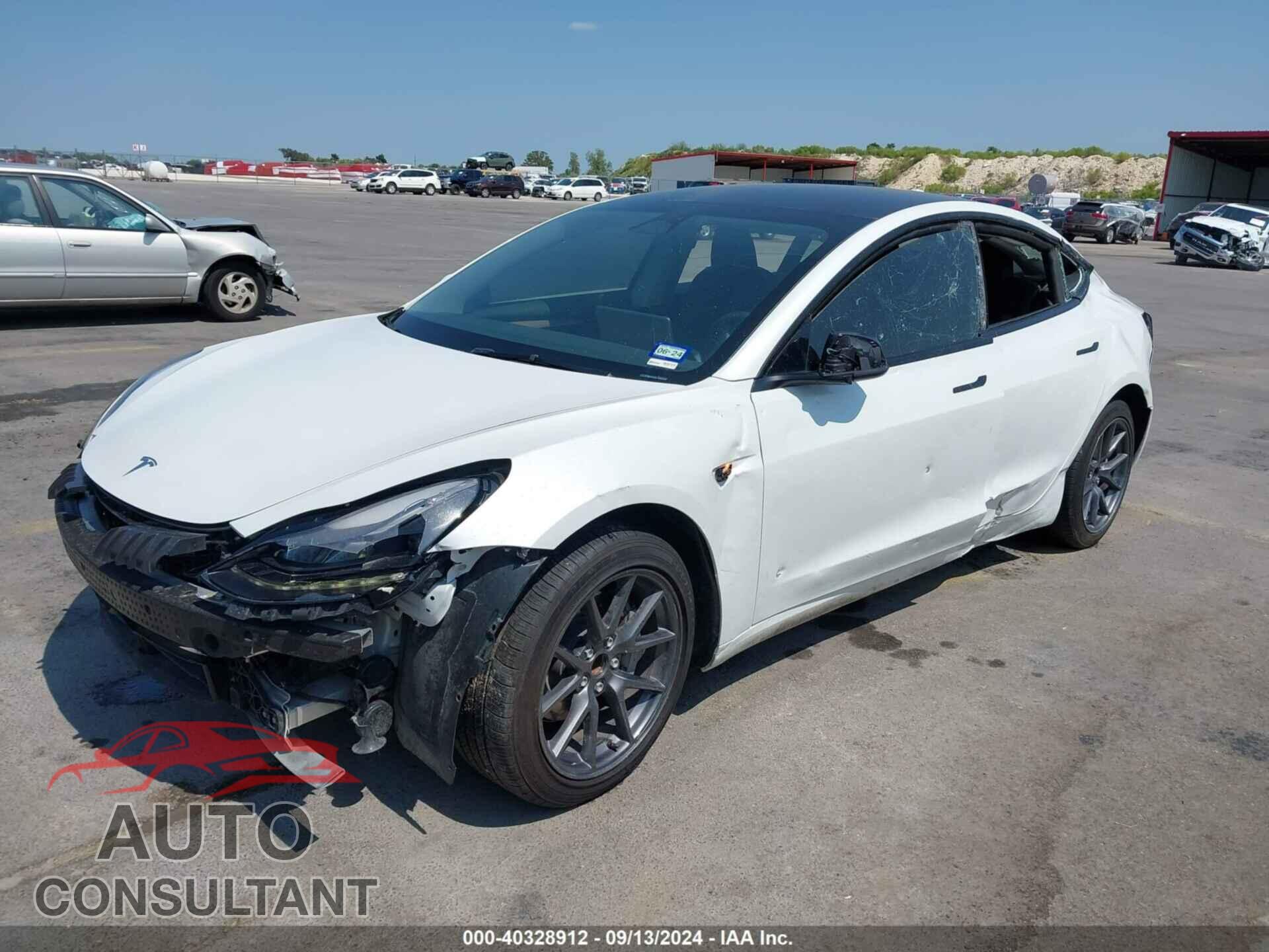 TESLA MODEL 3 2023 - 5YJ3E1EA3PF563996