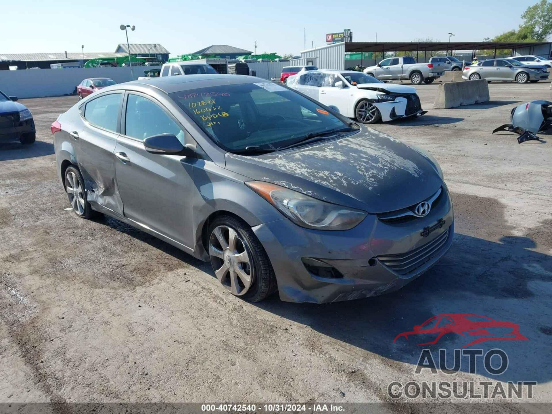 HYUNDAI ELANTRA 2013 - 5NPDH4AE7DH388297