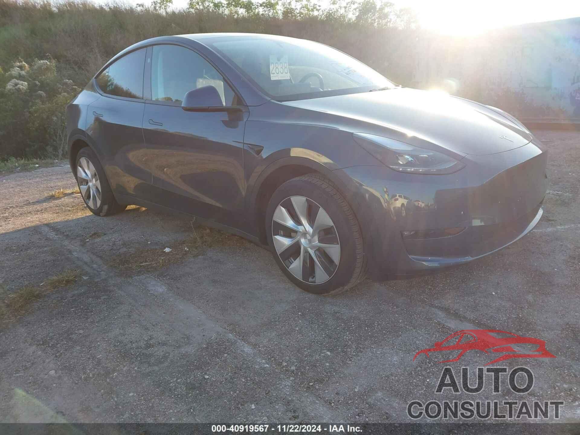 TESLA MODEL Y 2023 - 7SAYGDEE2PF807127