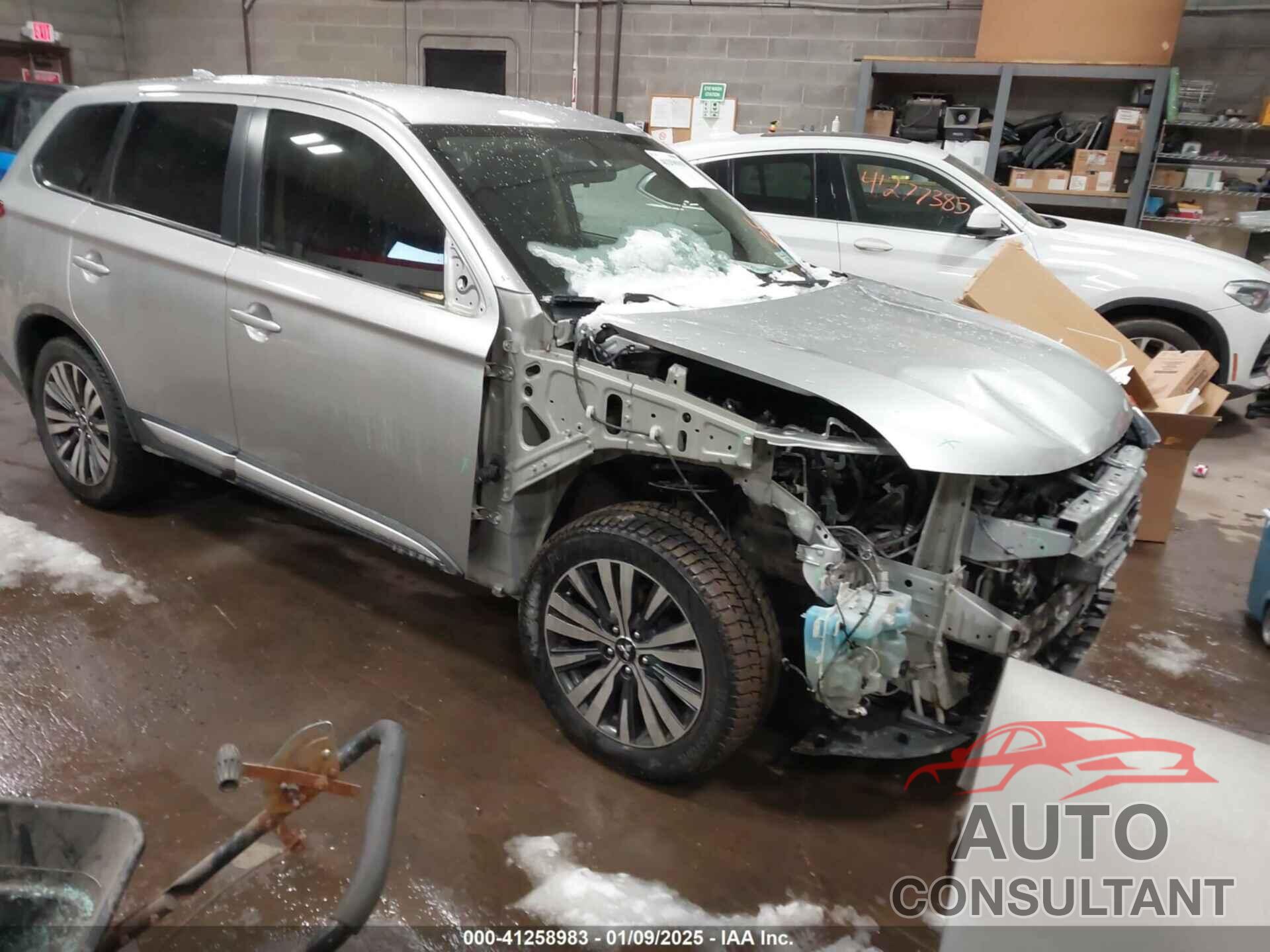 MITSUBISHI OUTLANDER 2019 - JA4AD2A37KZ036905