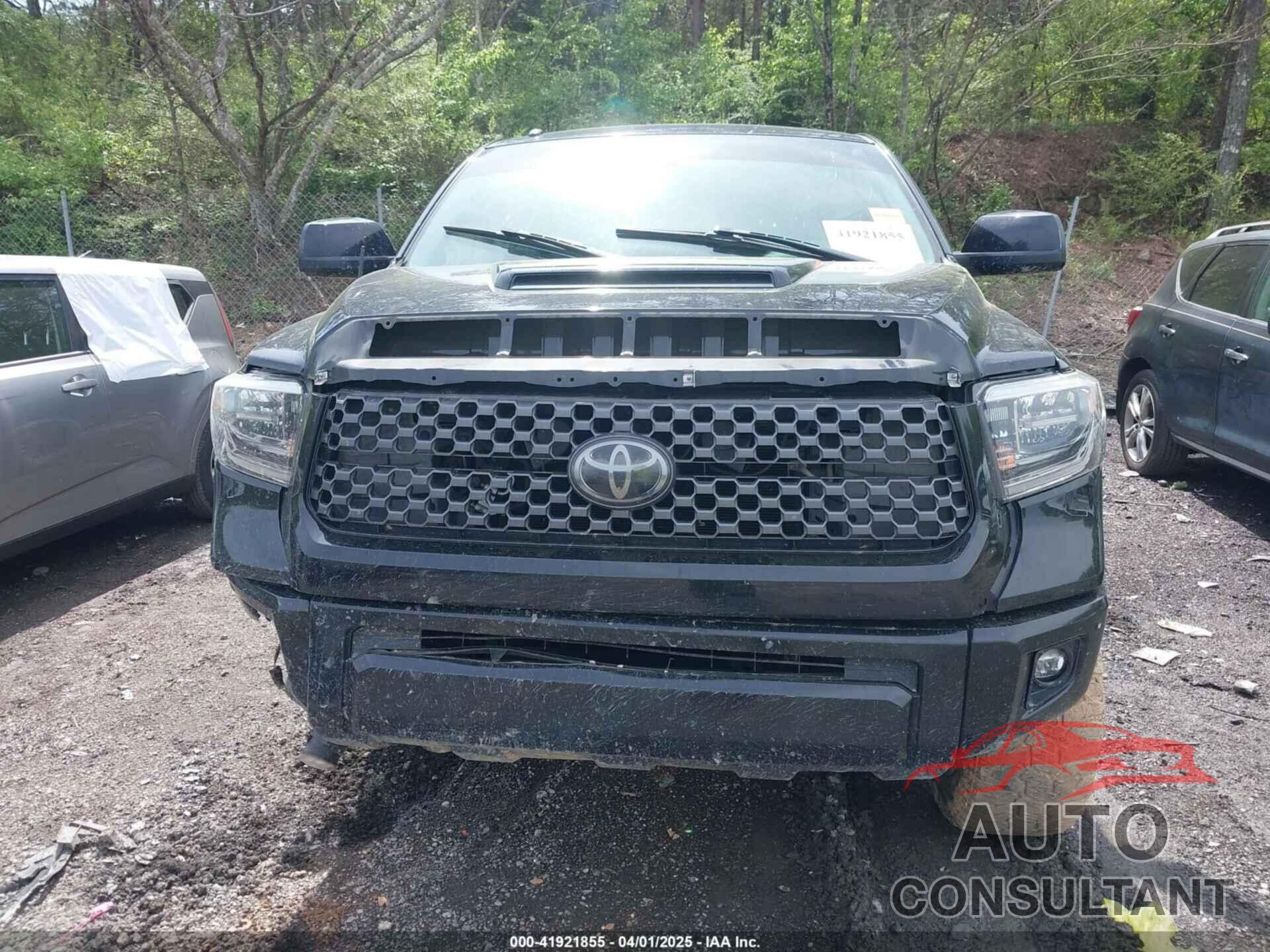 TOYOTA TUNDRA 2018 - 5TFDW5F18JX715775