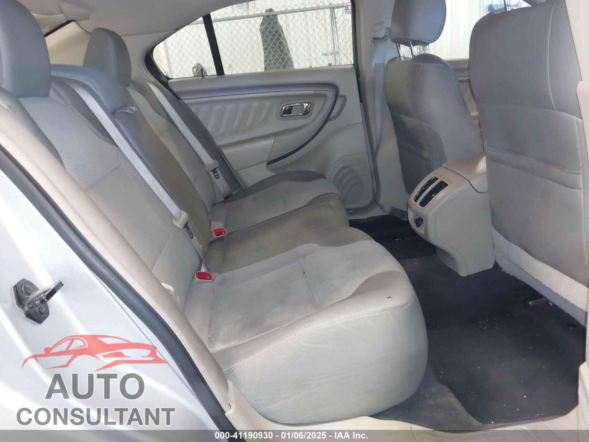 FORD TAURUS 2013 - 1FAHP2E82DG222843