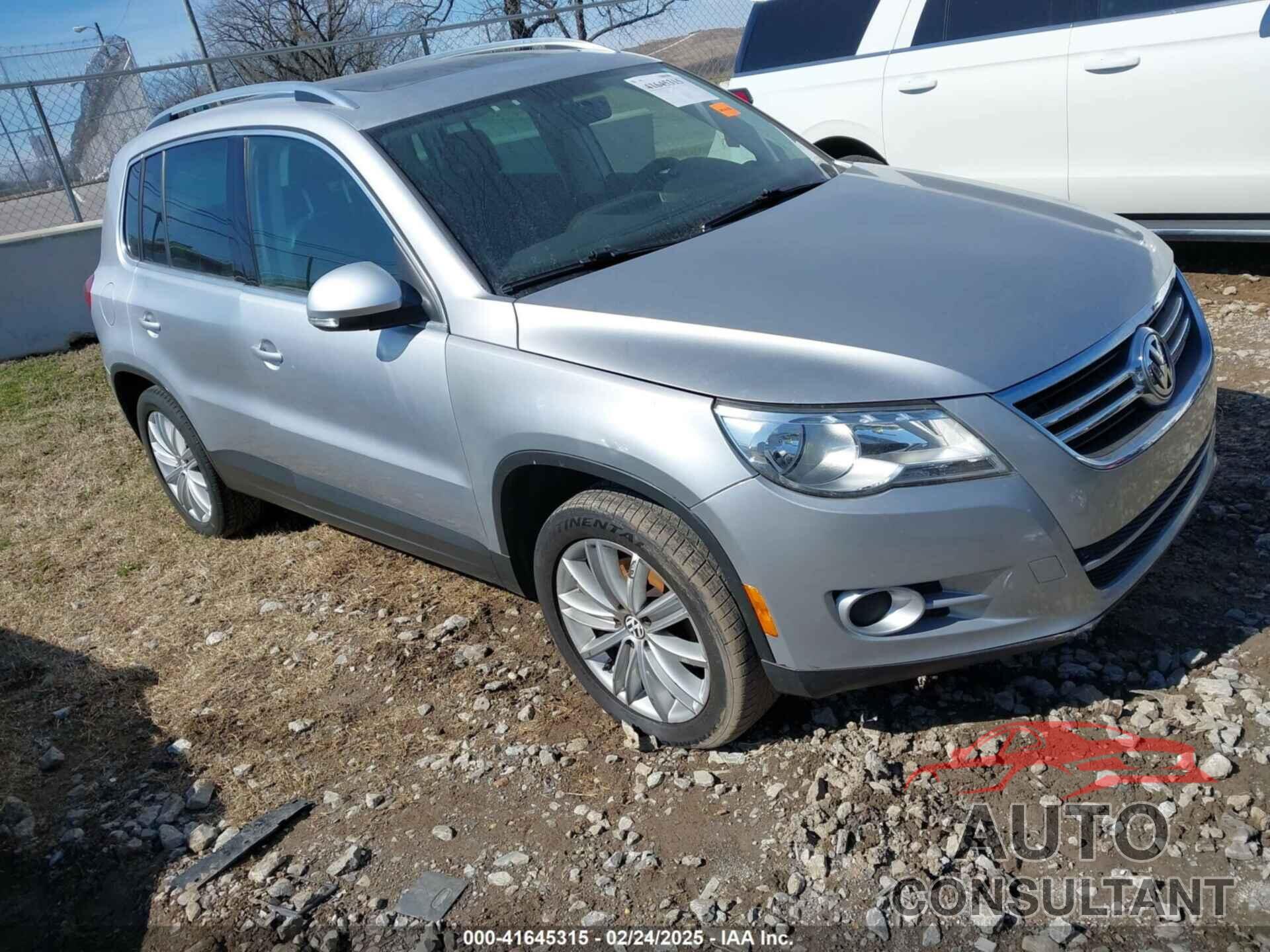 VOLKSWAGEN TIGUAN 2011 - WVGBV7AX9BW509353