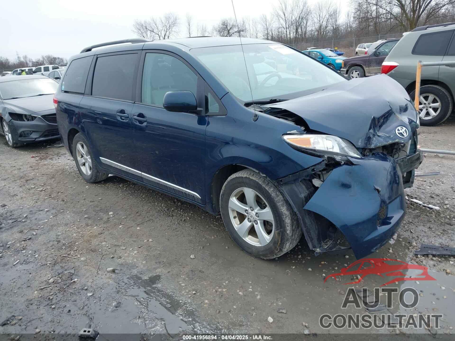 TOYOTA SIENNA 2011 - 5TDKK3DC4BS094456