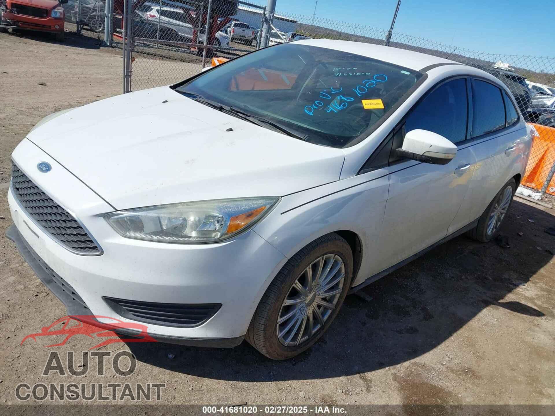 FORD FOCUS 2015 - 1FADP3F22FL354428