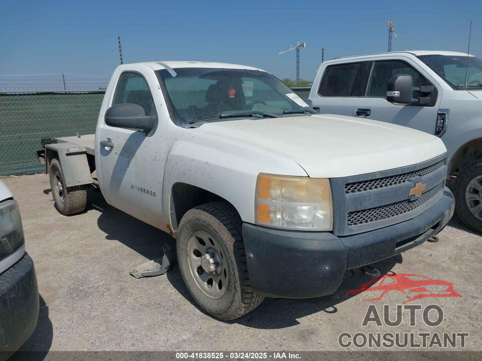 CHEVROLET SILVERADO 1500 2012 - 1GCNKPE01CZ213606