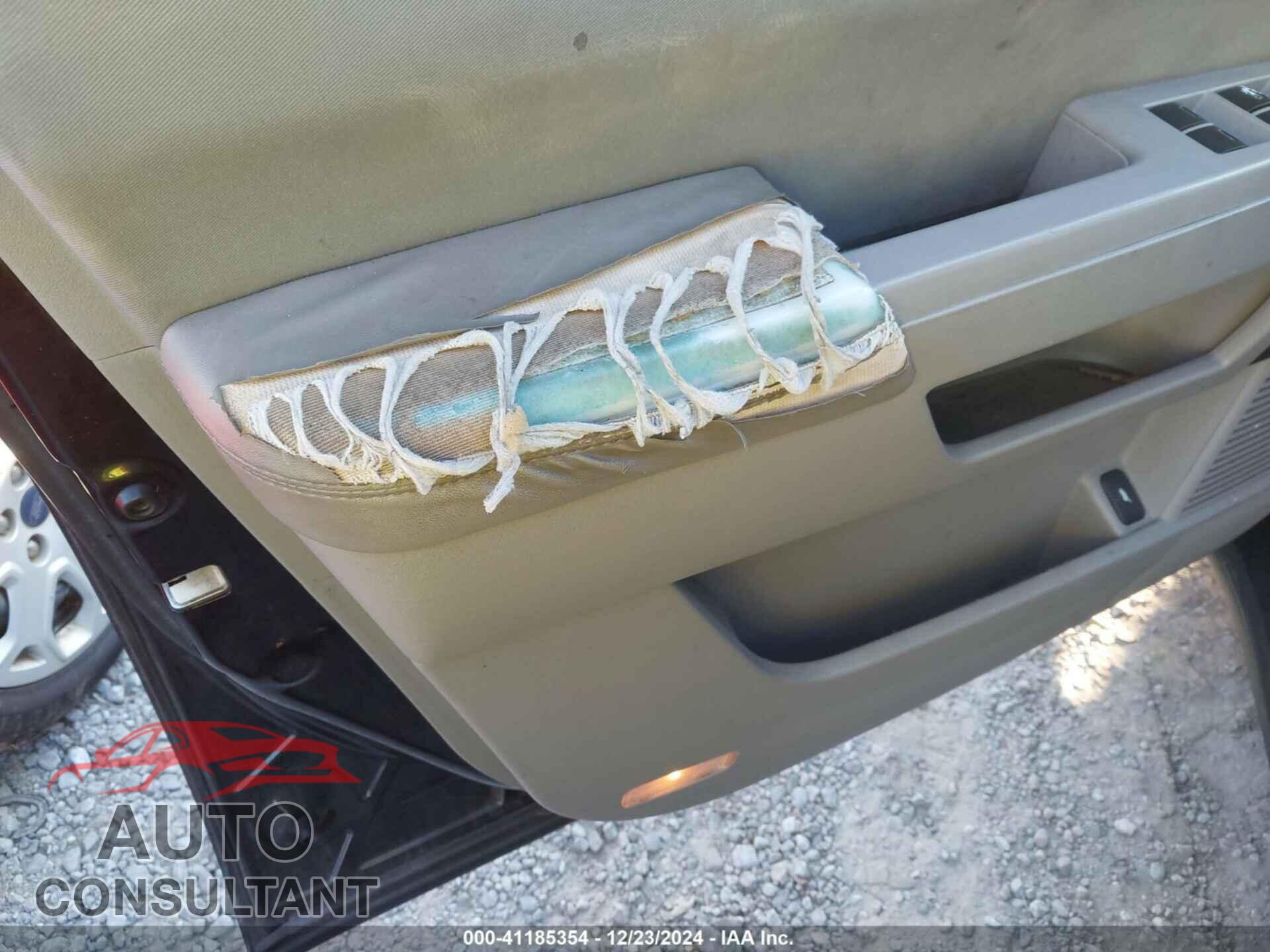 HONDA PILOT 2011 - 5FNYF3H2XBB007762