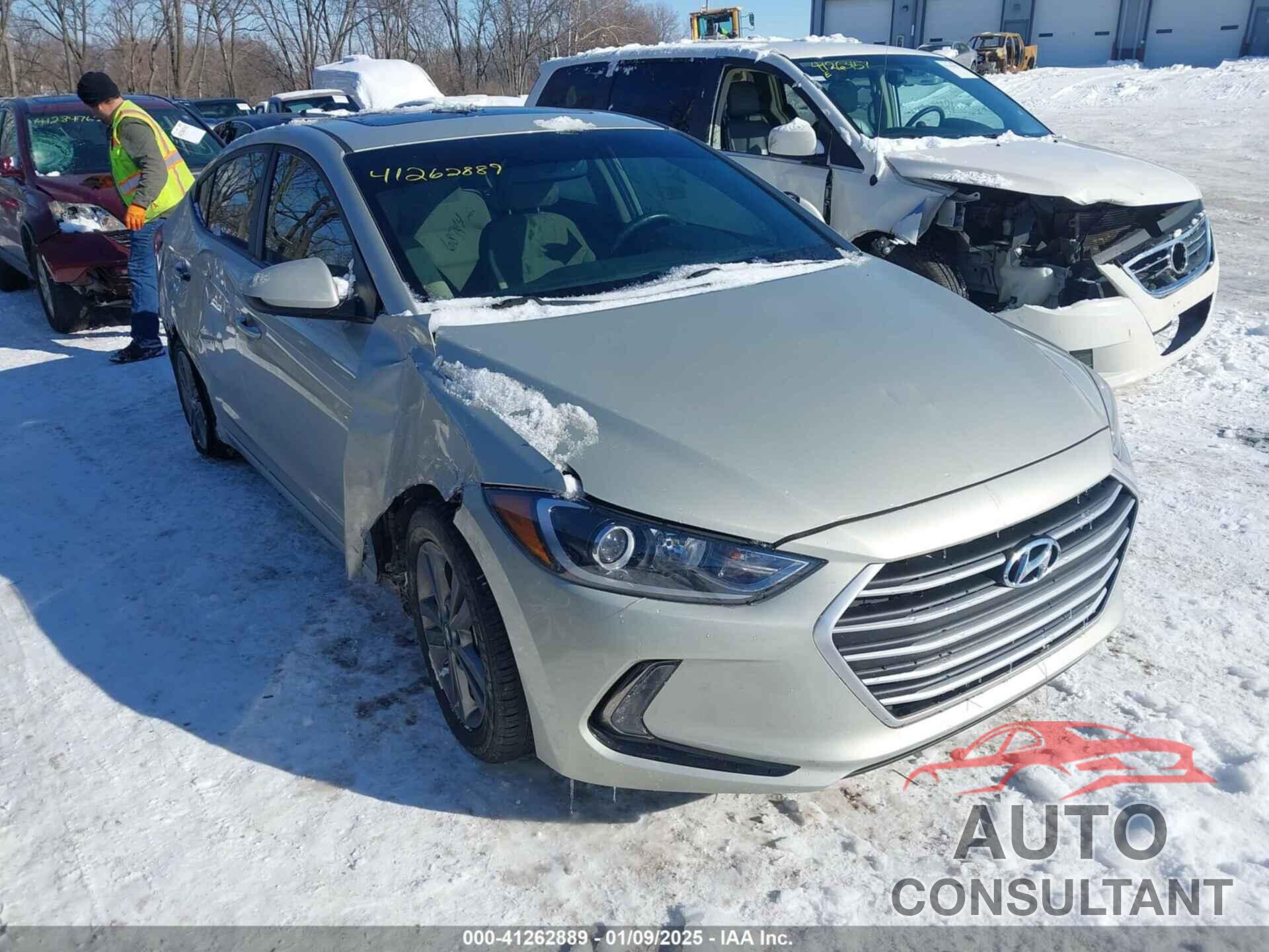 HYUNDAI ELANTRA 2018 - 5NPD84LF4JH278874