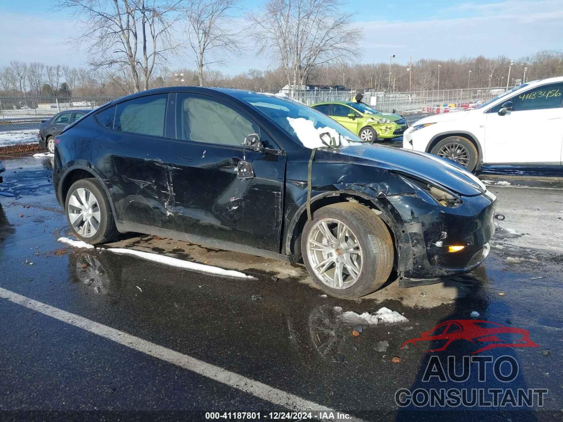 TESLA MODEL Y 2021 - 5YJYGDEE7MF131105