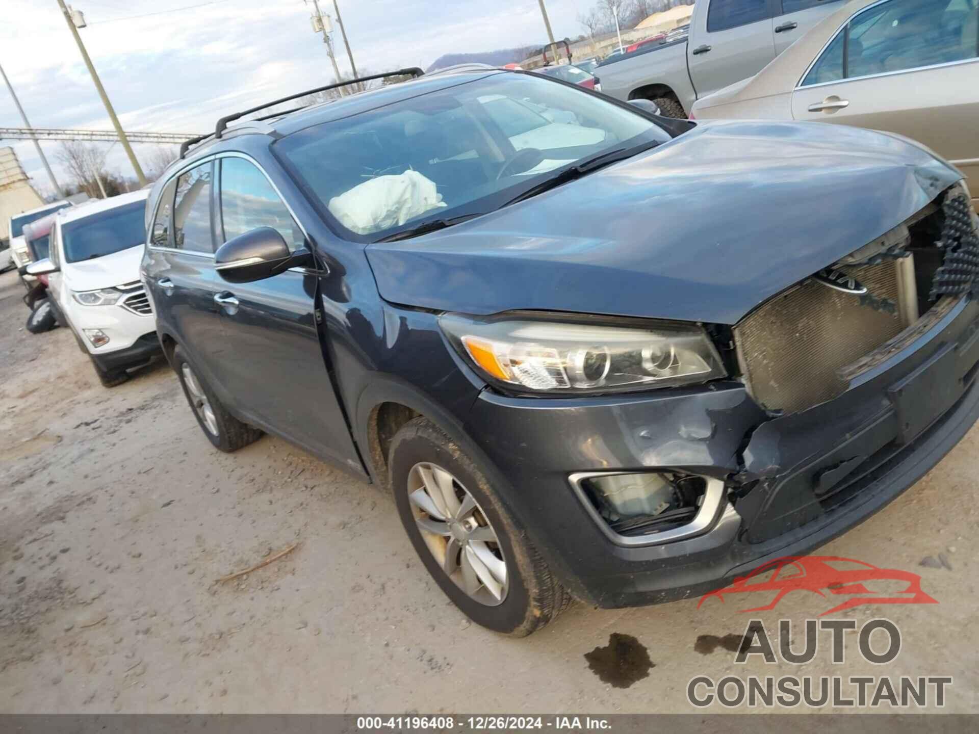 KIA SORENTO 2016 - 5XYPGDA38GG111877