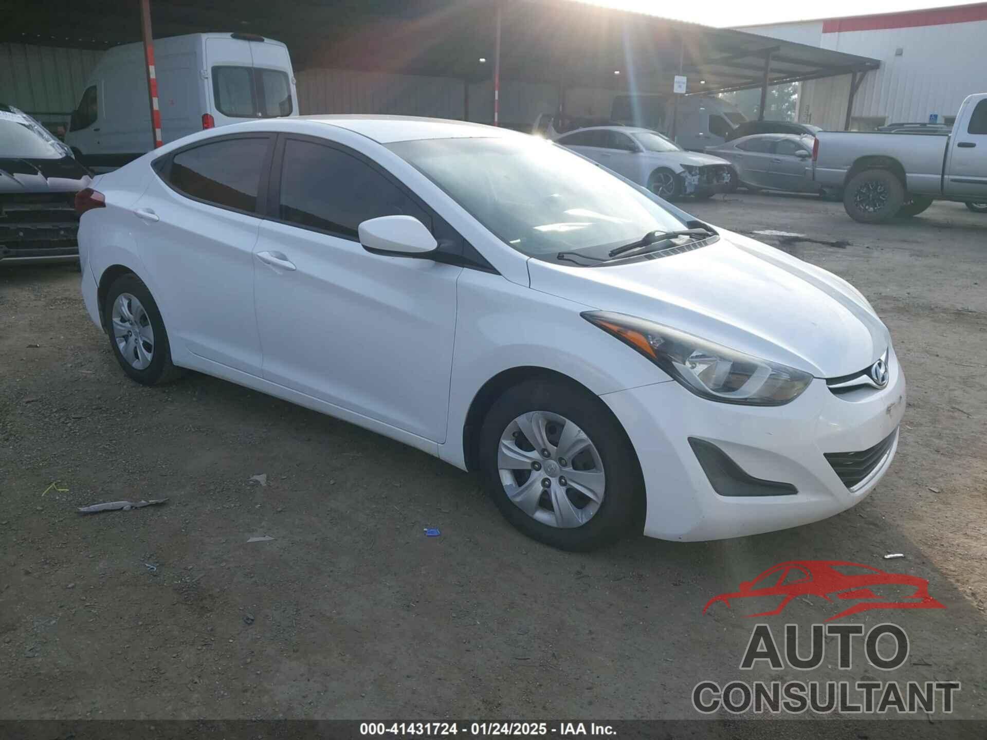 HYUNDAI ELANTRA 2016 - 5NPDH4AE3GH686110