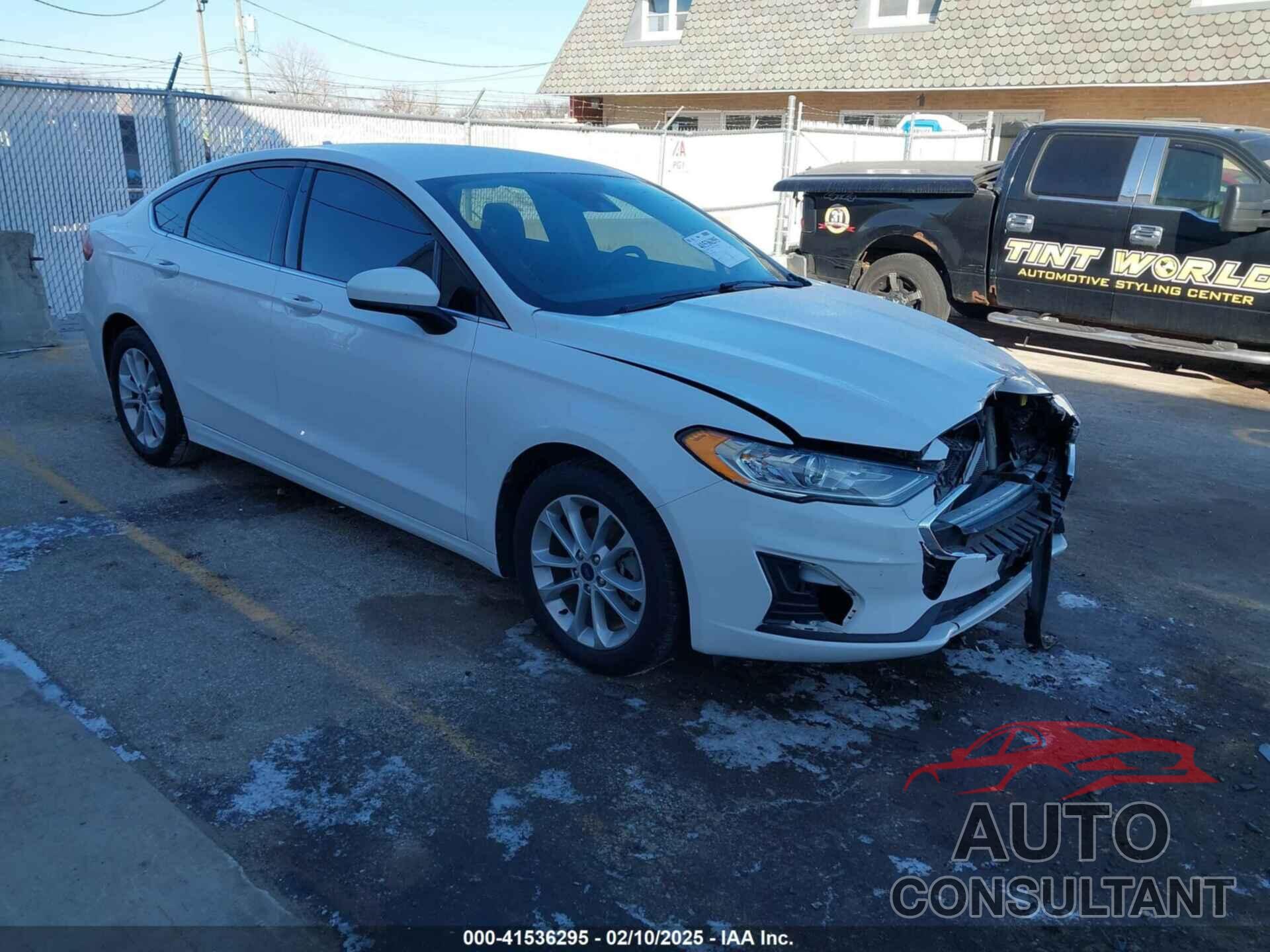 FORD FUSION 2020 - 3FA6P0HD6LR214403