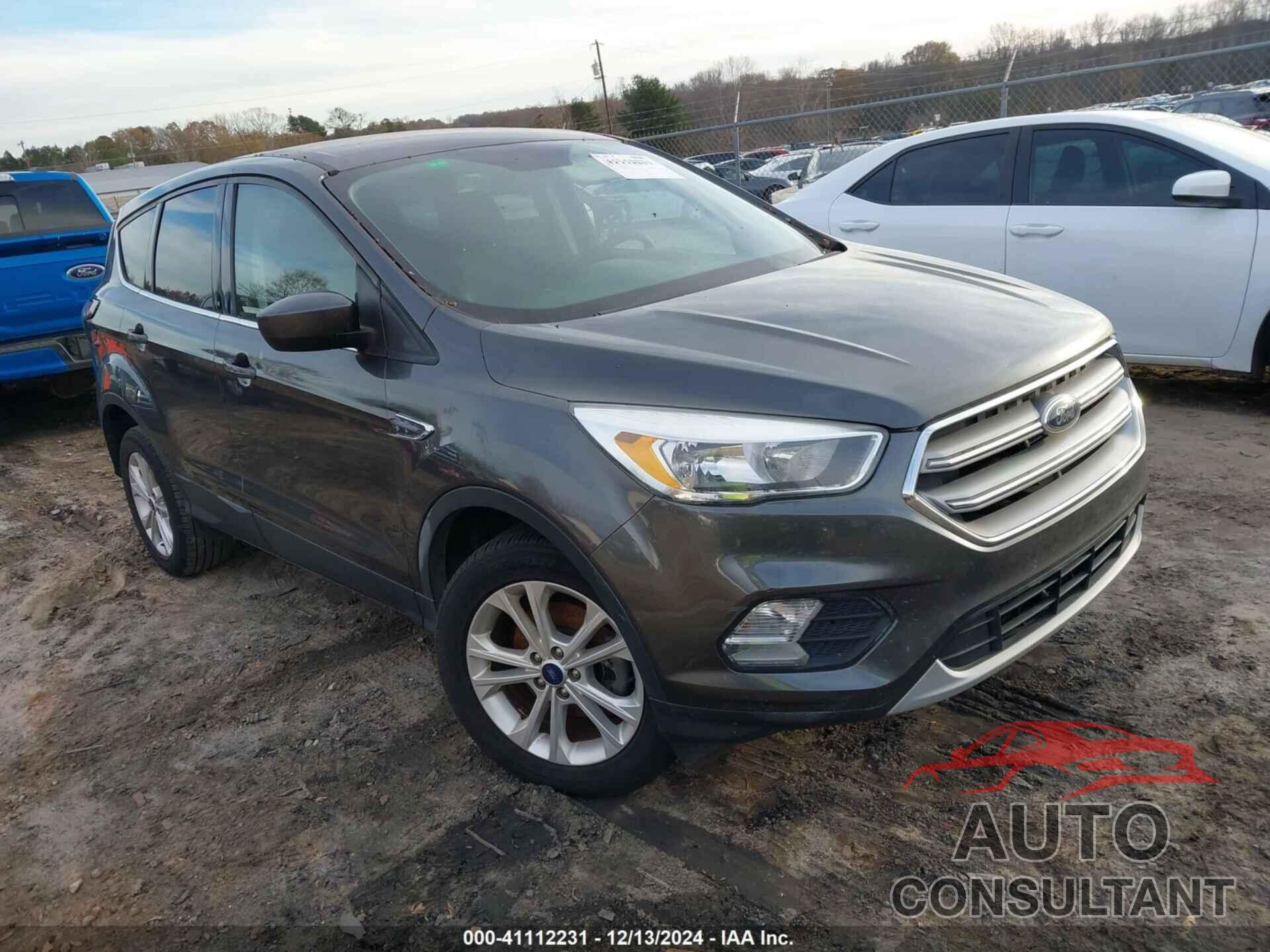 FORD ESCAPE 2017 - 1FMCU0GD0HUE00683