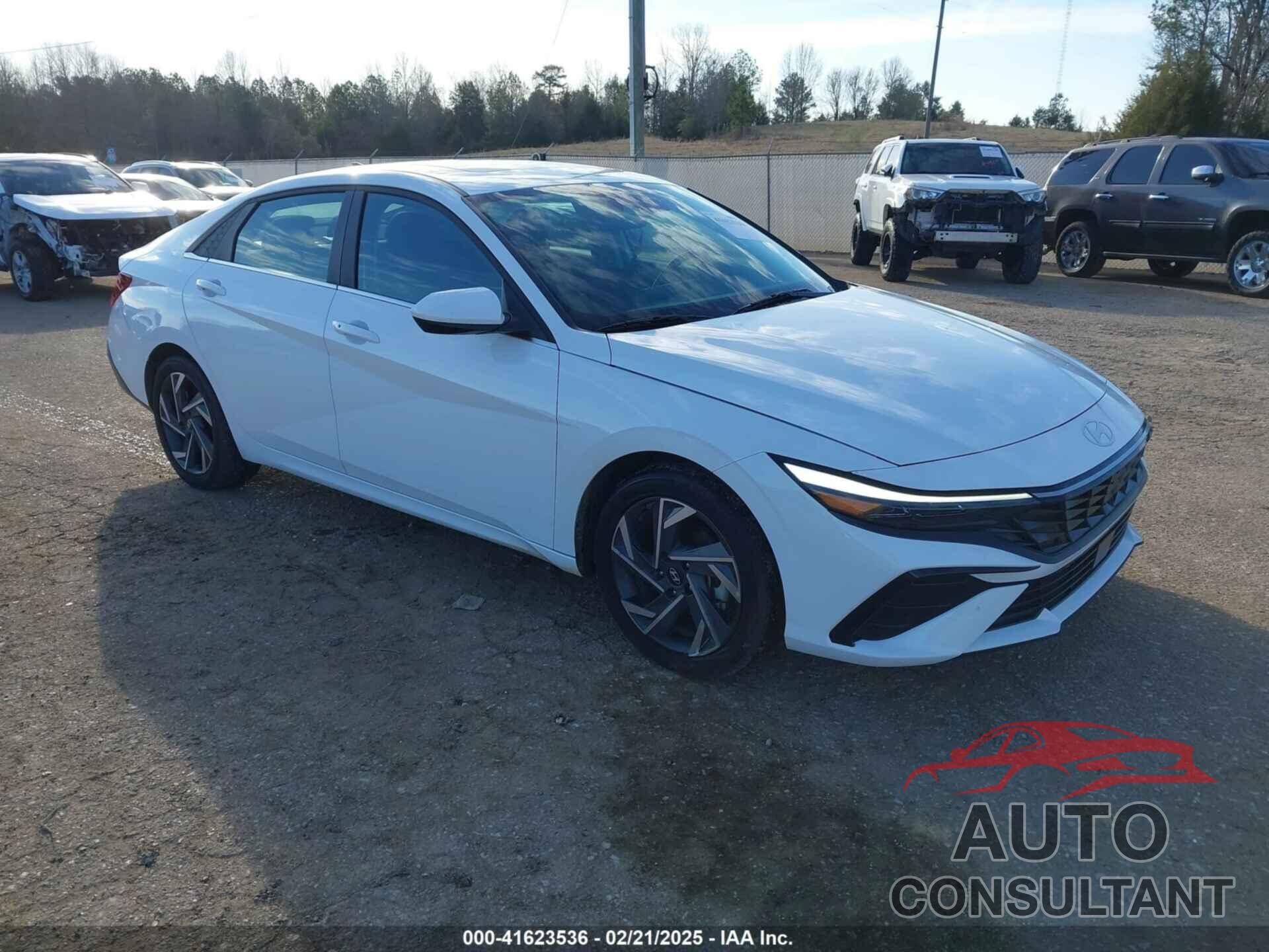 HYUNDAI ELANTRA 2024 - KMHLS4DG2RU700187