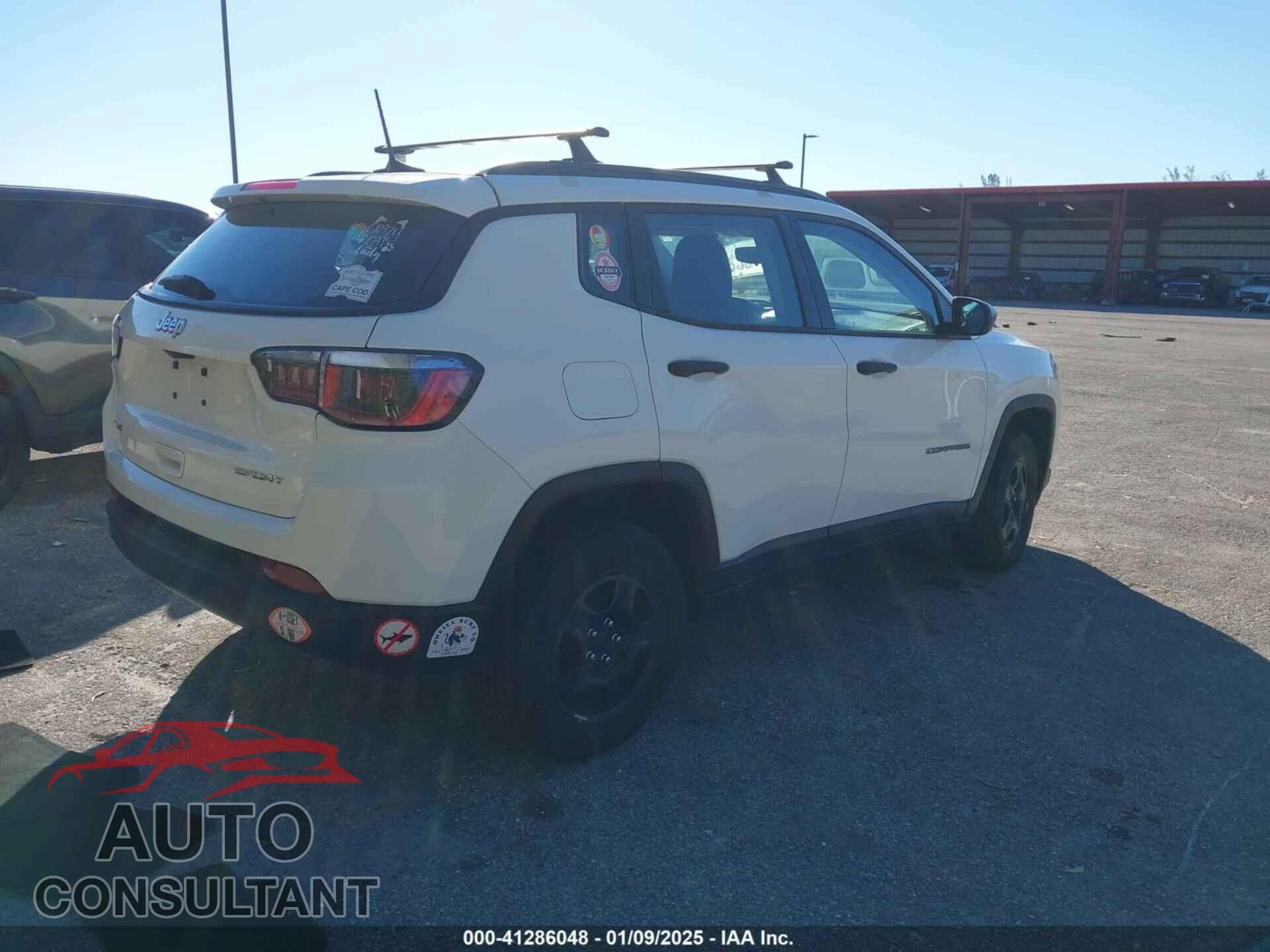 JEEP COMPASS 2020 - 3C4NJDAB3LT210111