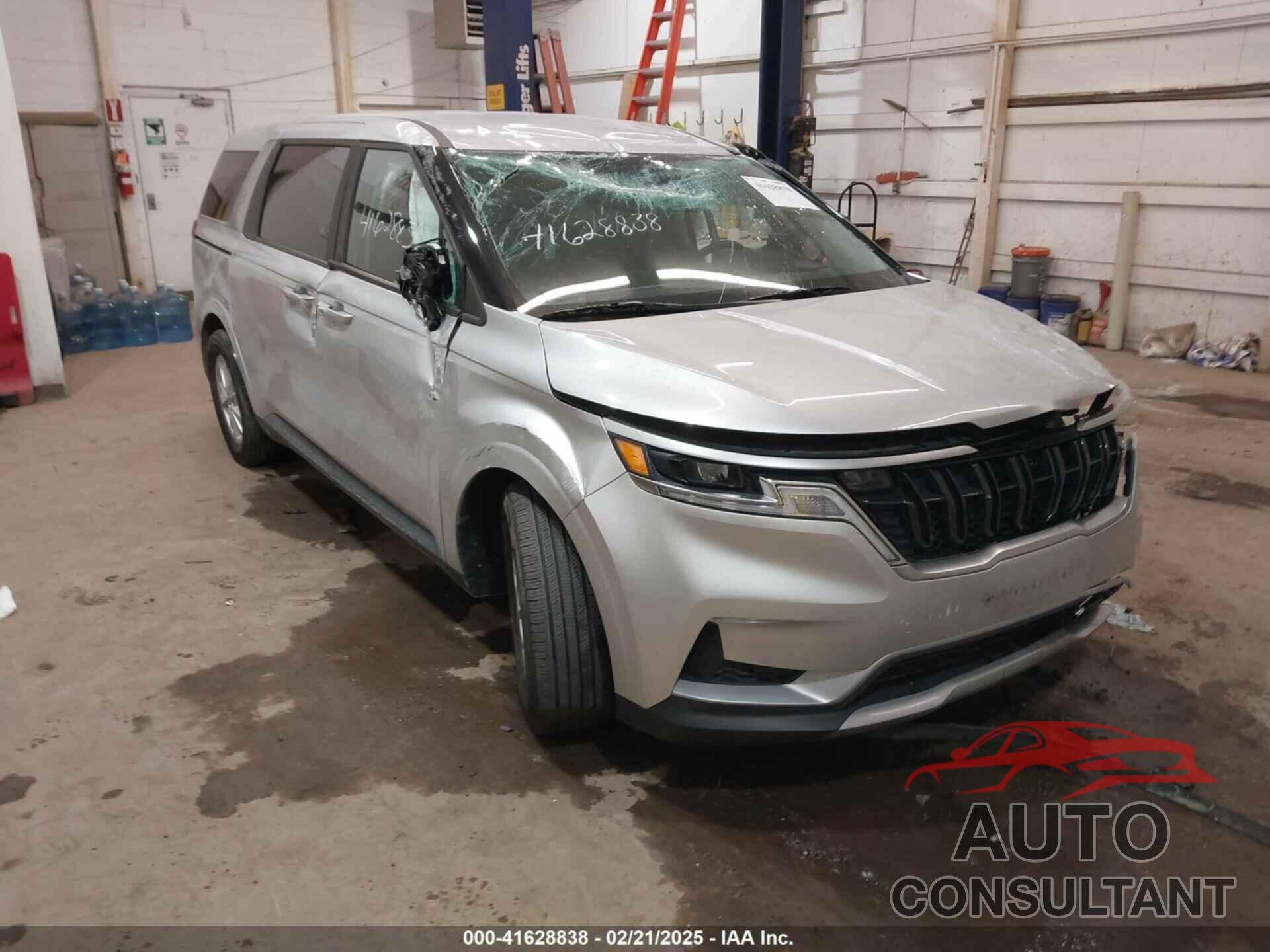 KIA CARNIVAL MPV 2022 - KNDNB4H38N6131655