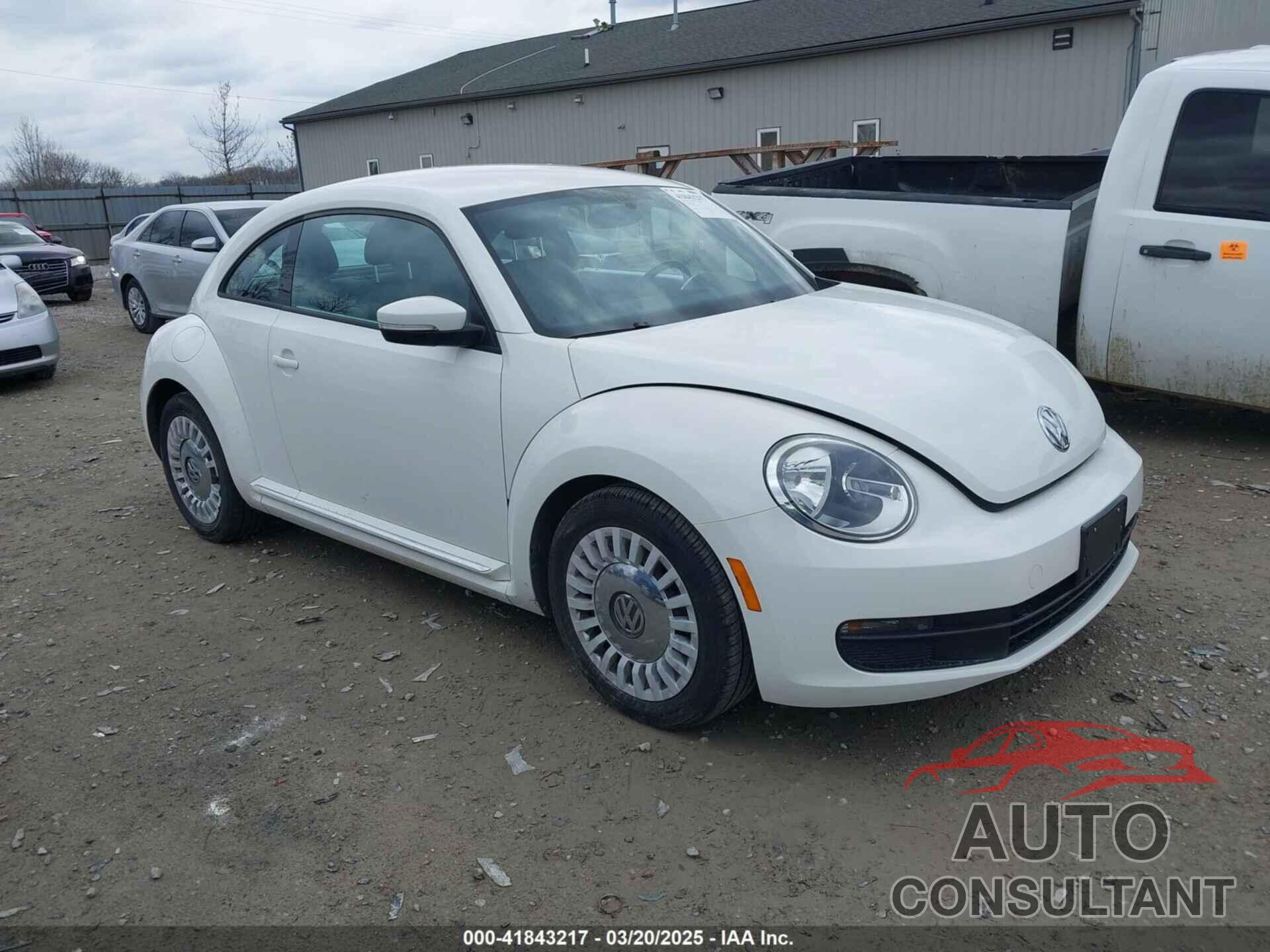 VOLKSWAGEN BEETLE 2013 - 3VWJP7AT6DM688670