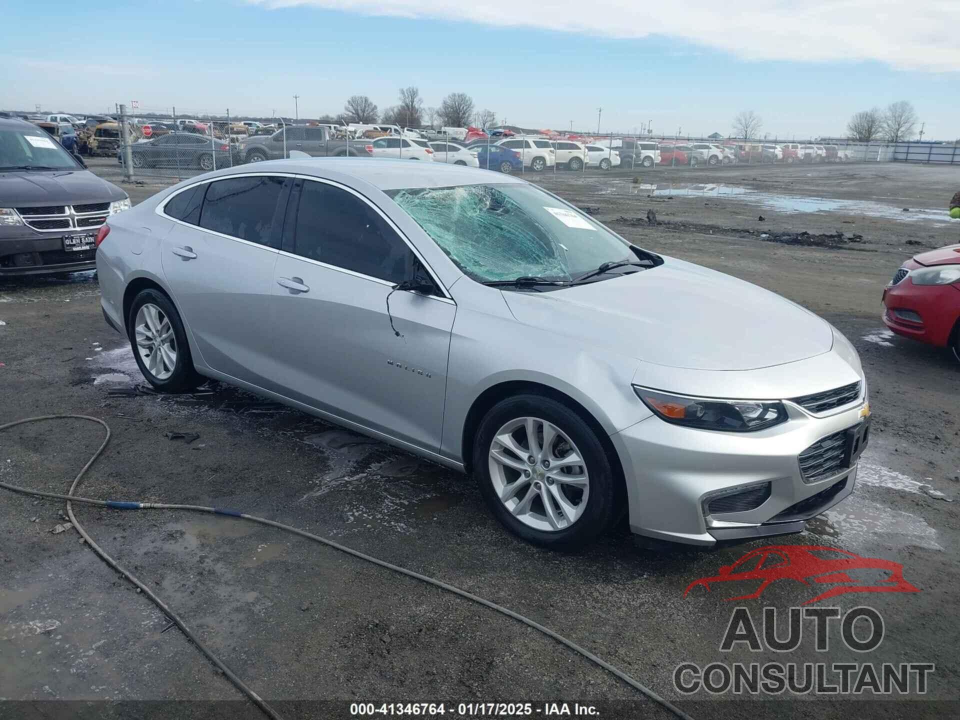 CHEVROLET MALIBU 2017 - 1G1ZE5ST4HF188441