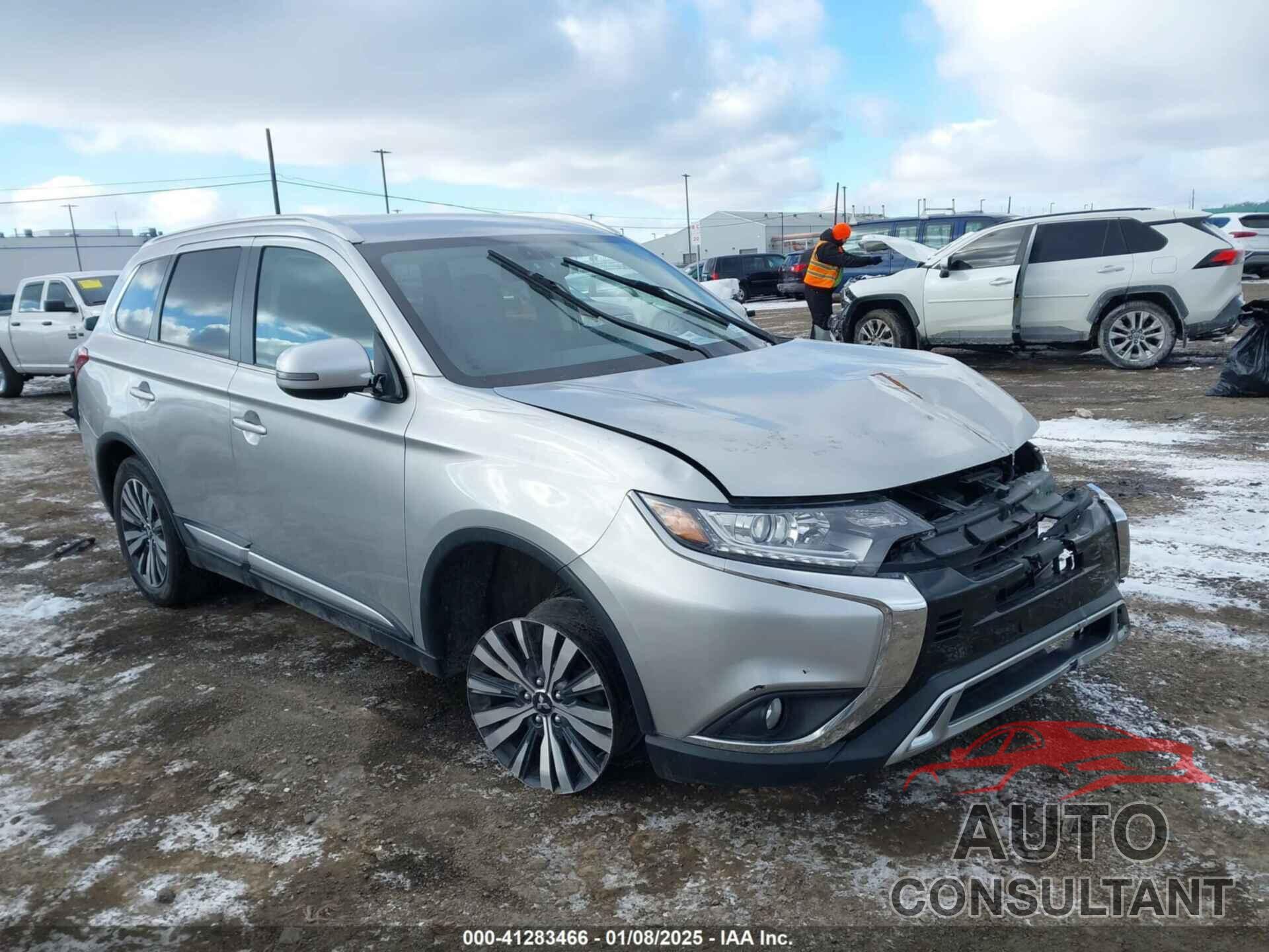 MITSUBISHI OUTLANDER 2019 - JA4AZ3A38KZ039030
