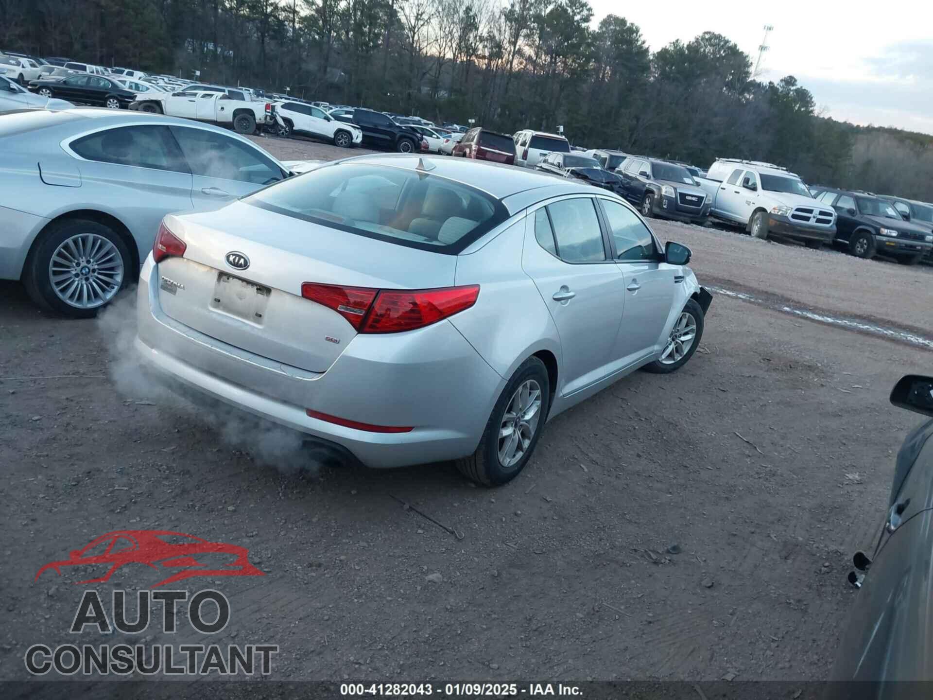 KIA OPTIMA 2011 - KNAGM4A78B5122064
