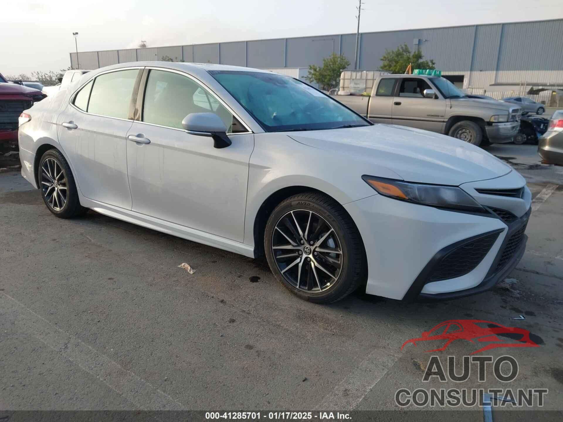 TOYOTA CAMRY 2022 - 4T1S31AK7NU036754