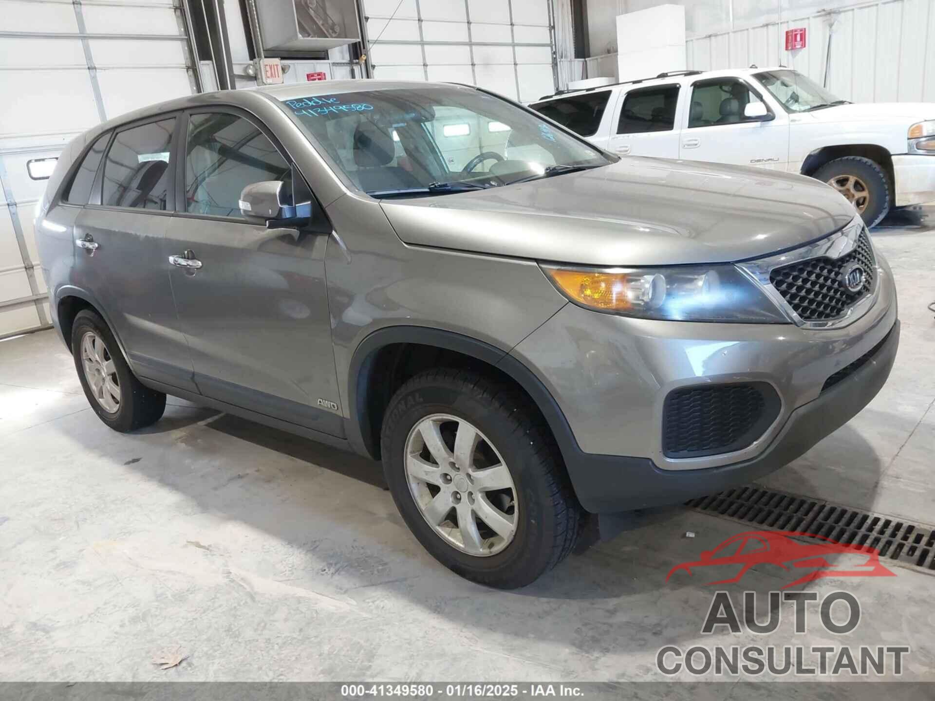 KIA SORENTO 2011 - 5XYKTCA13BG001634
