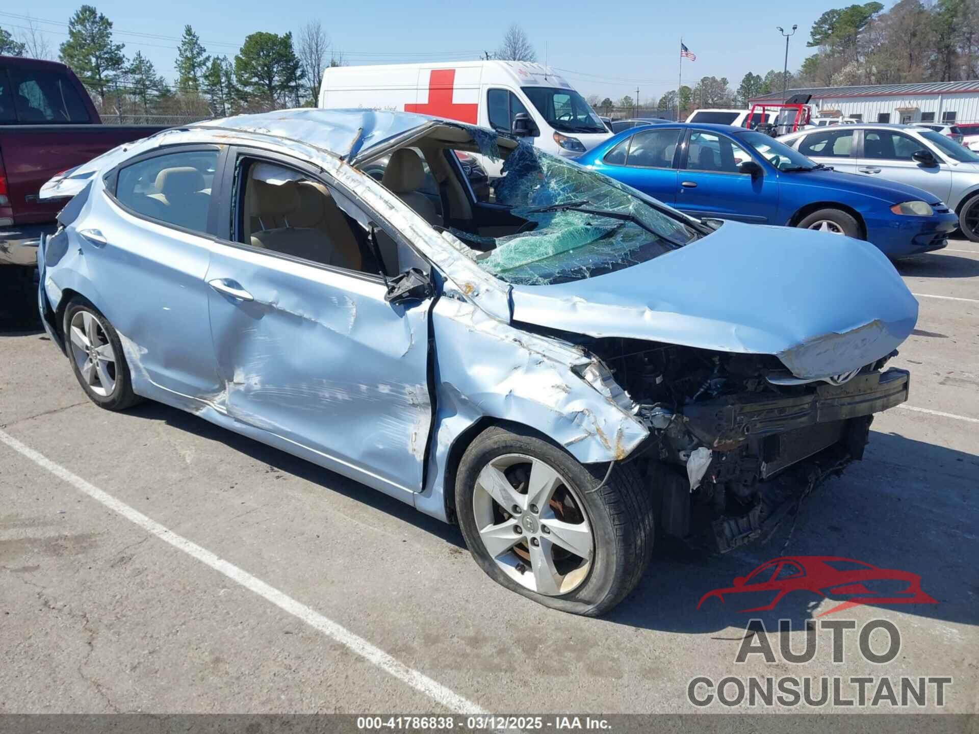 HYUNDAI ELANTRA 2011 - KMHDH4AE8BU137531