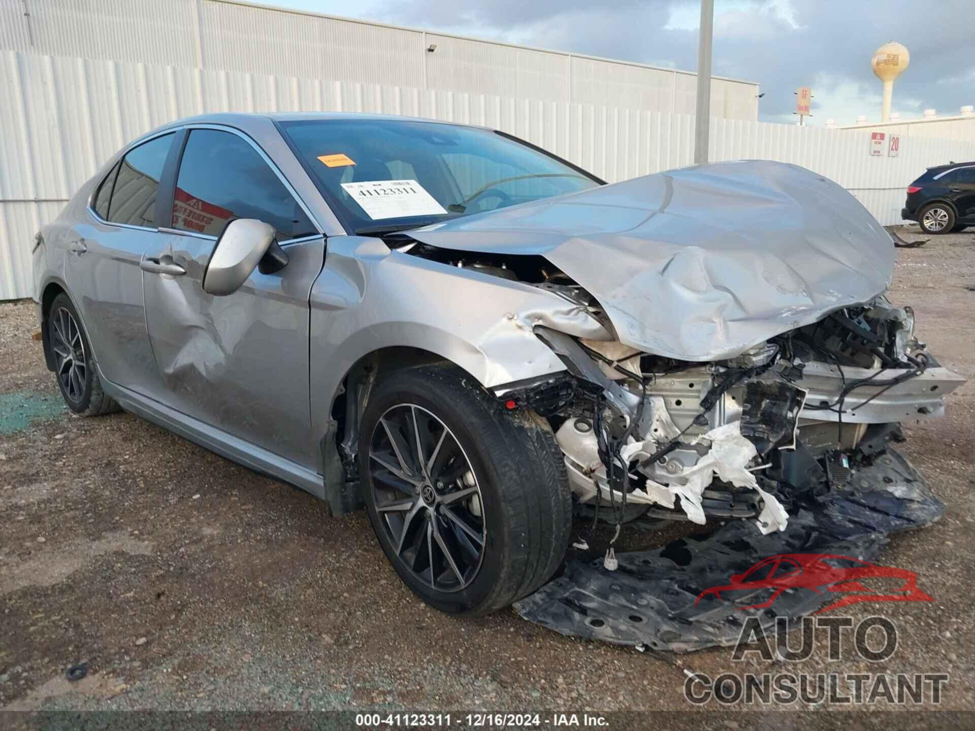 TOYOTA CAMRY 2024 - 4T1G11AKXRU881938