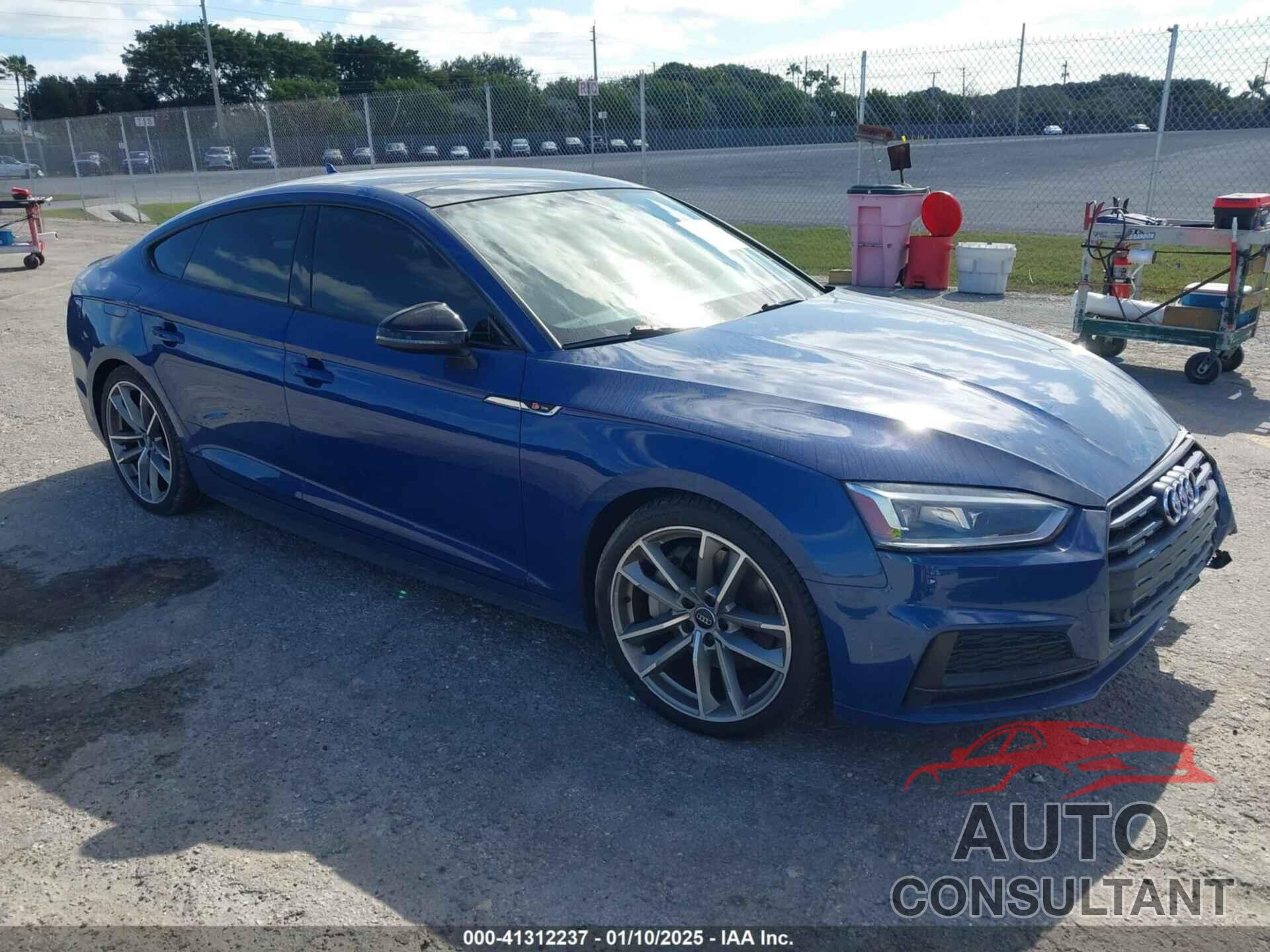 AUDI A5 2019 - WAUENCF58KA007932