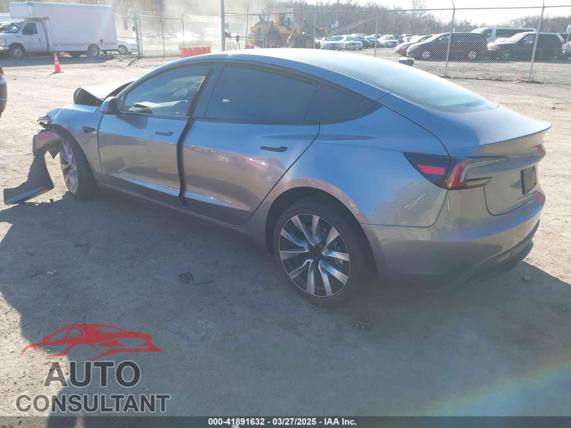 TESLA MODEL 3 2025 - 5YJ3E1EA1SF877574