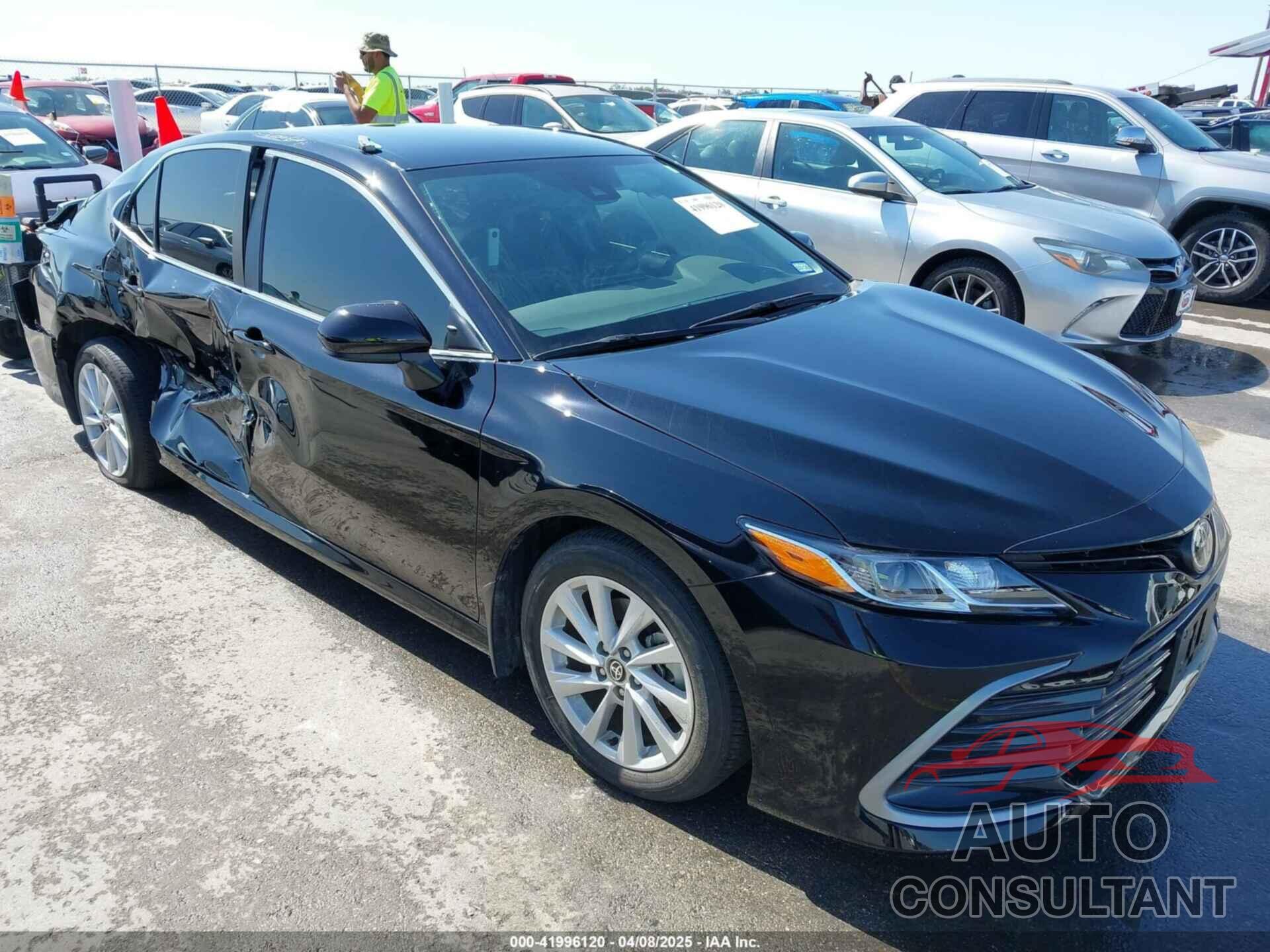 TOYOTA CAMRY 2024 - 4T1C11AK8RU897005
