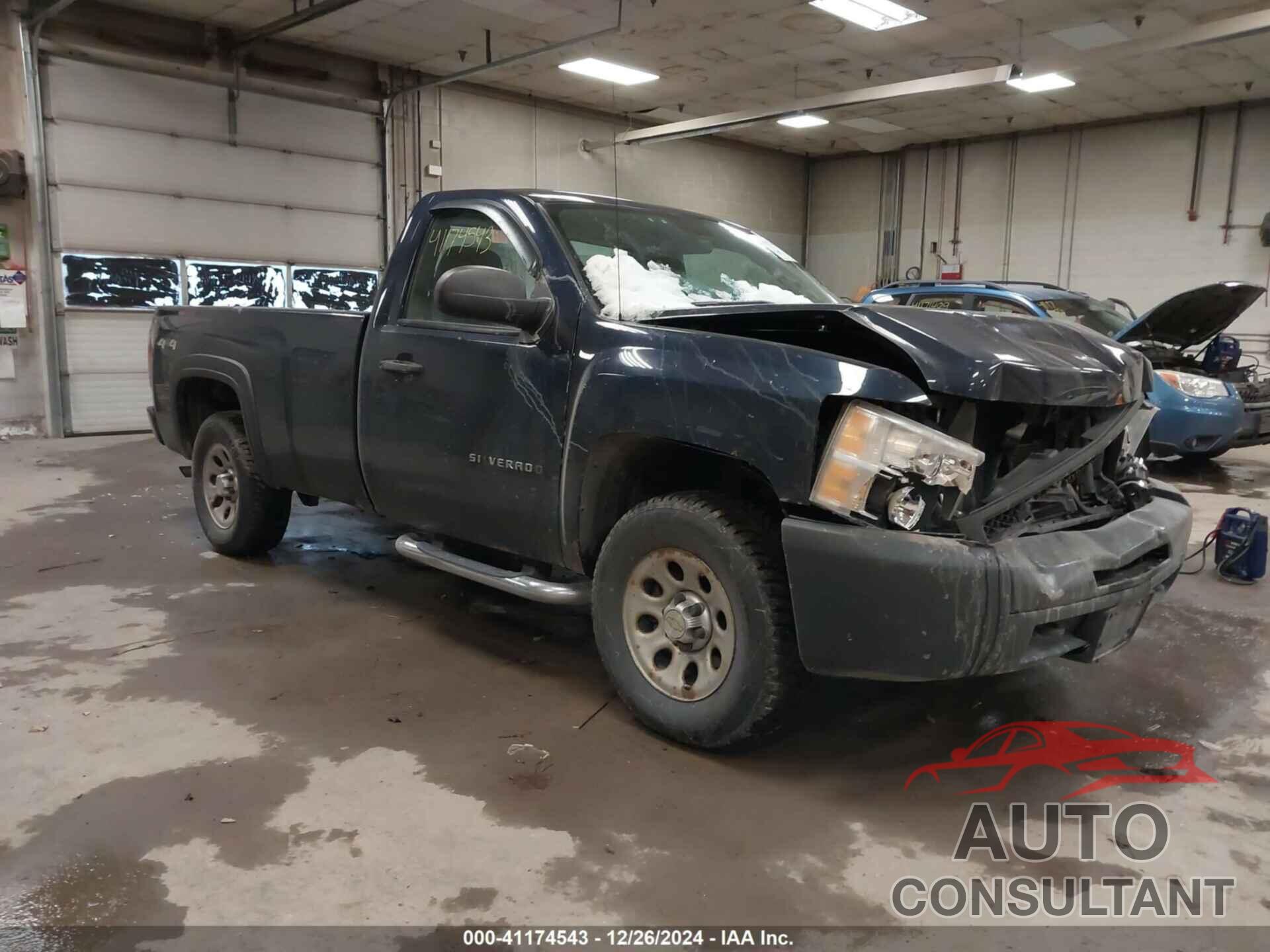 CHEVROLET SILVERADO 1500 2011 - 1GCNKPEA1BZ397212