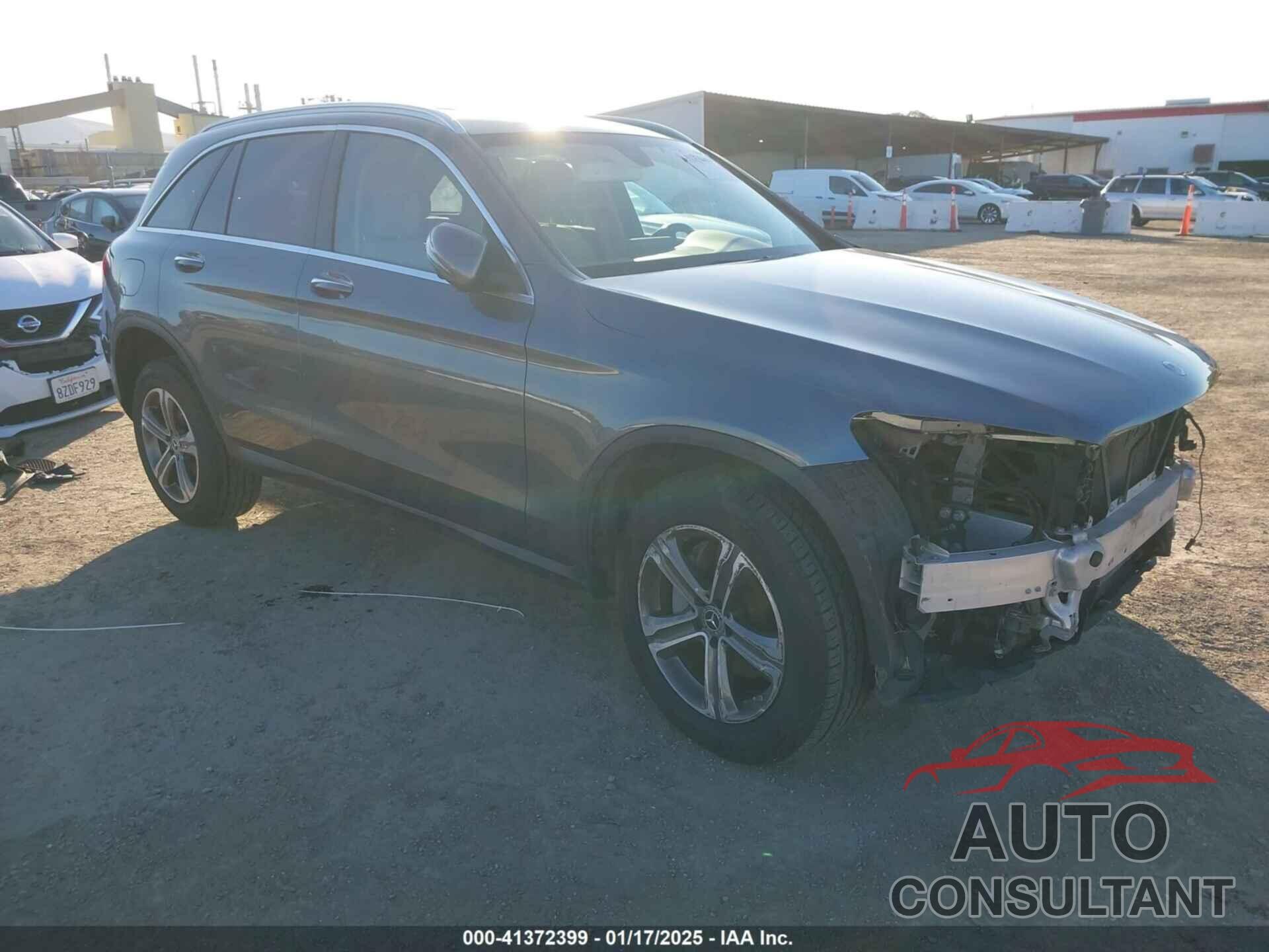 MERCEDES-BENZ GLC 300 2017 - WDC0G4KB2HF217361